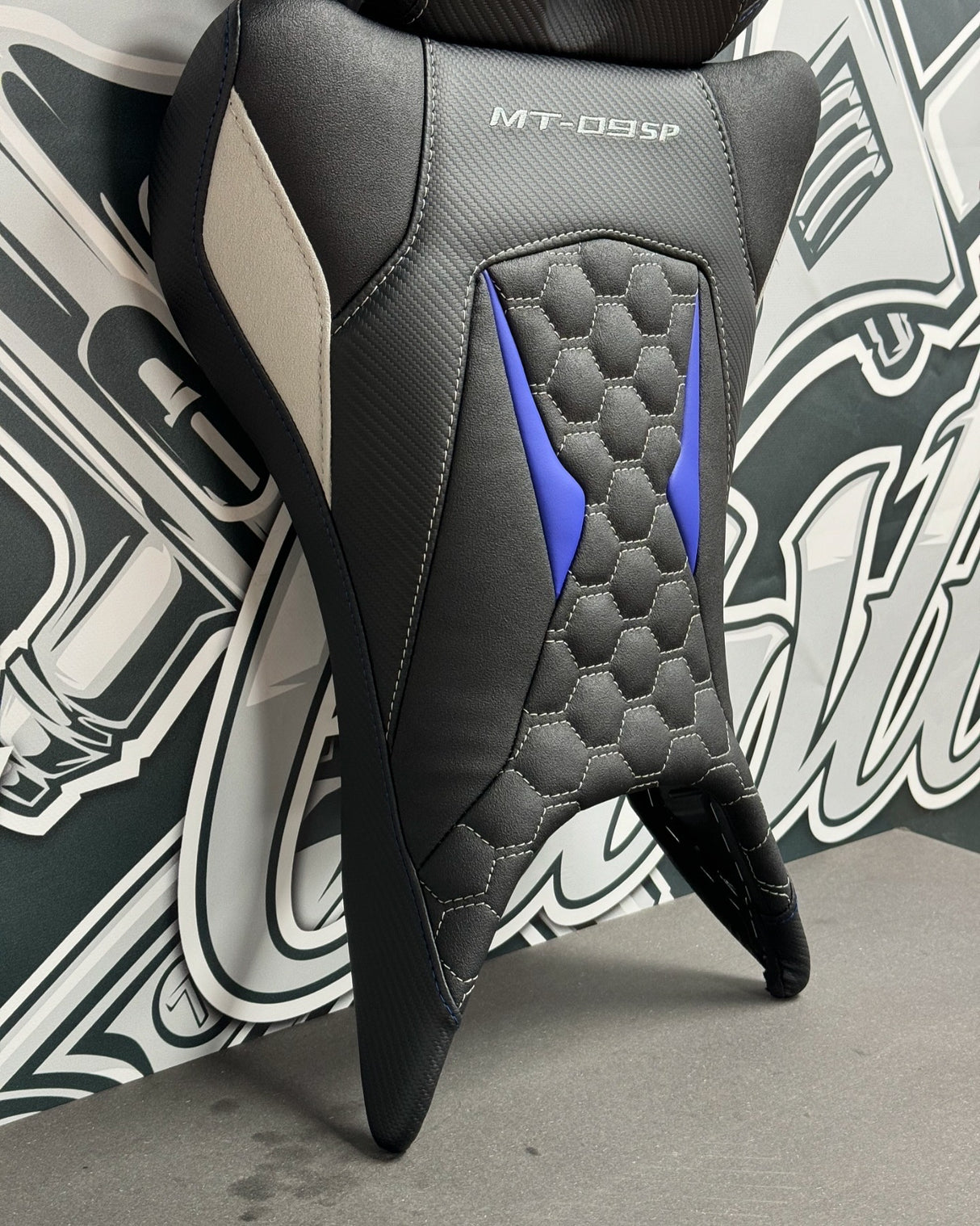 Garnissage de selle pilote YAMAHA MT-09 SP -