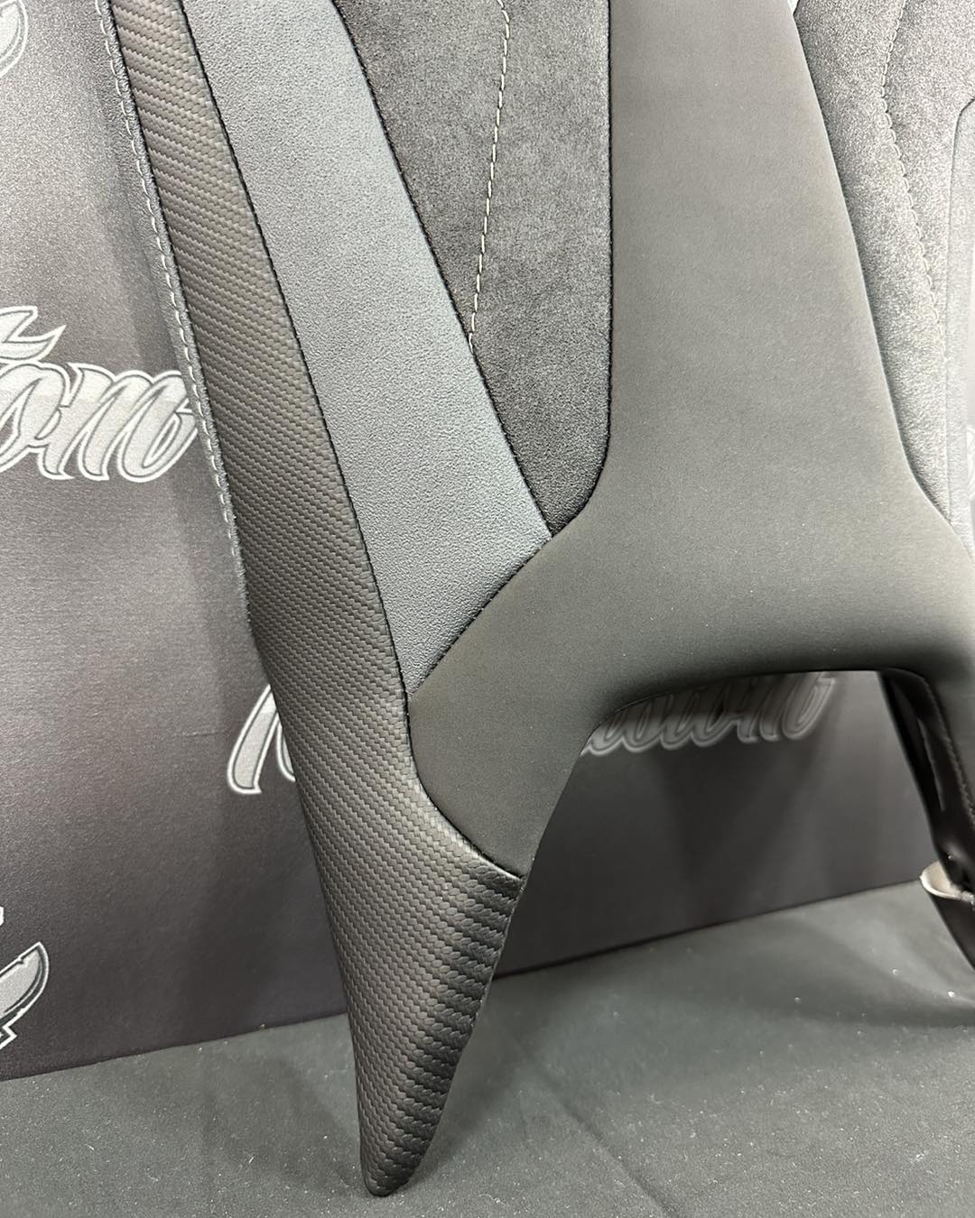 Pilot -Sattelfüllung für Aprilia Tuono V4 & RSV4 Phase 2 (von 2021 bis heute)