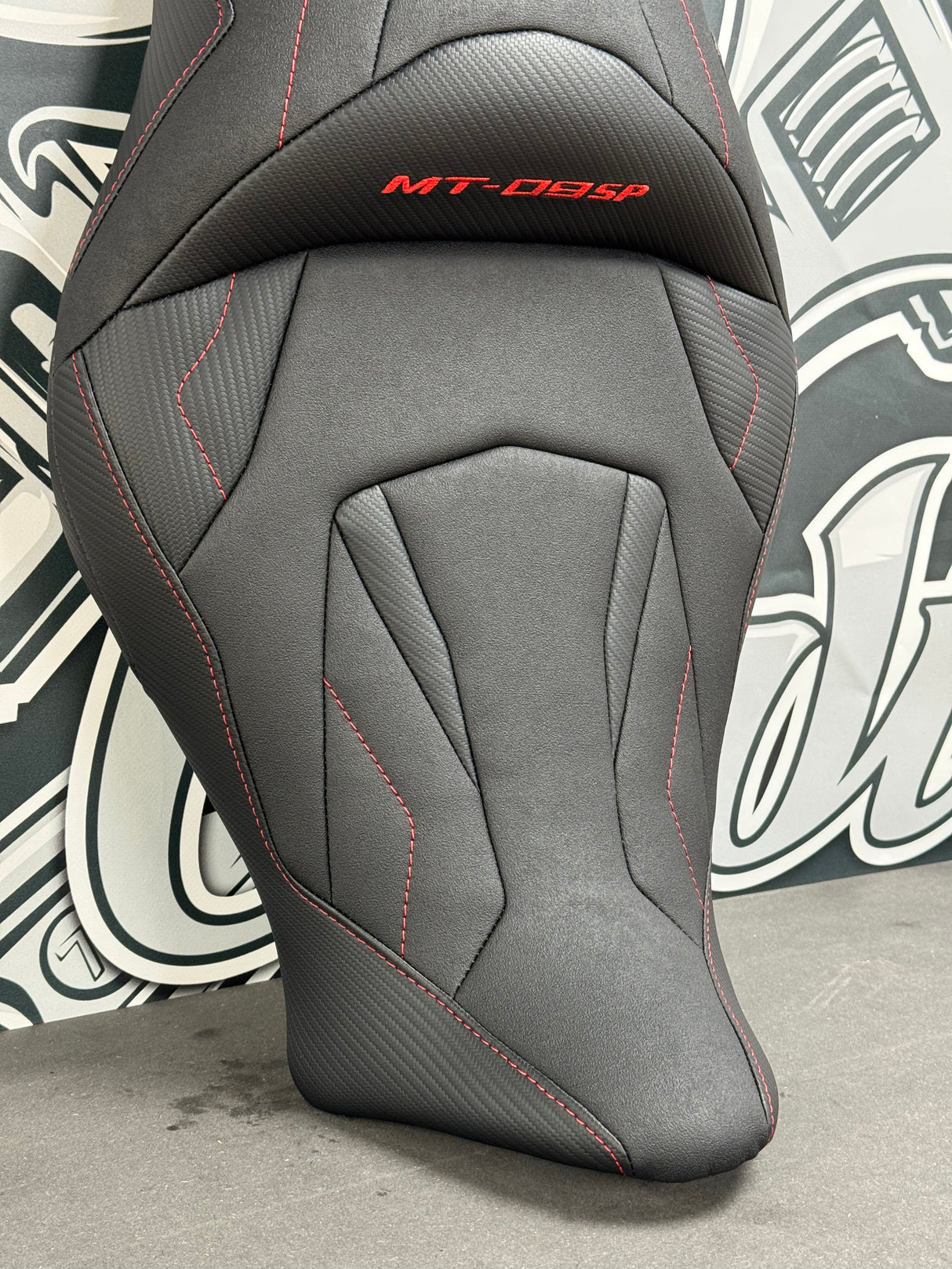 Llenado de sillín para Yamaha MT -09 - Fase 3 (2021 a 2023)