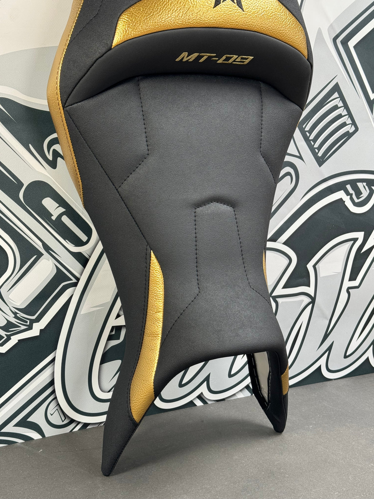 Sattelfüllung für Yamaha MT -09 - Phase 1 & 2 (2013 bis 2020)