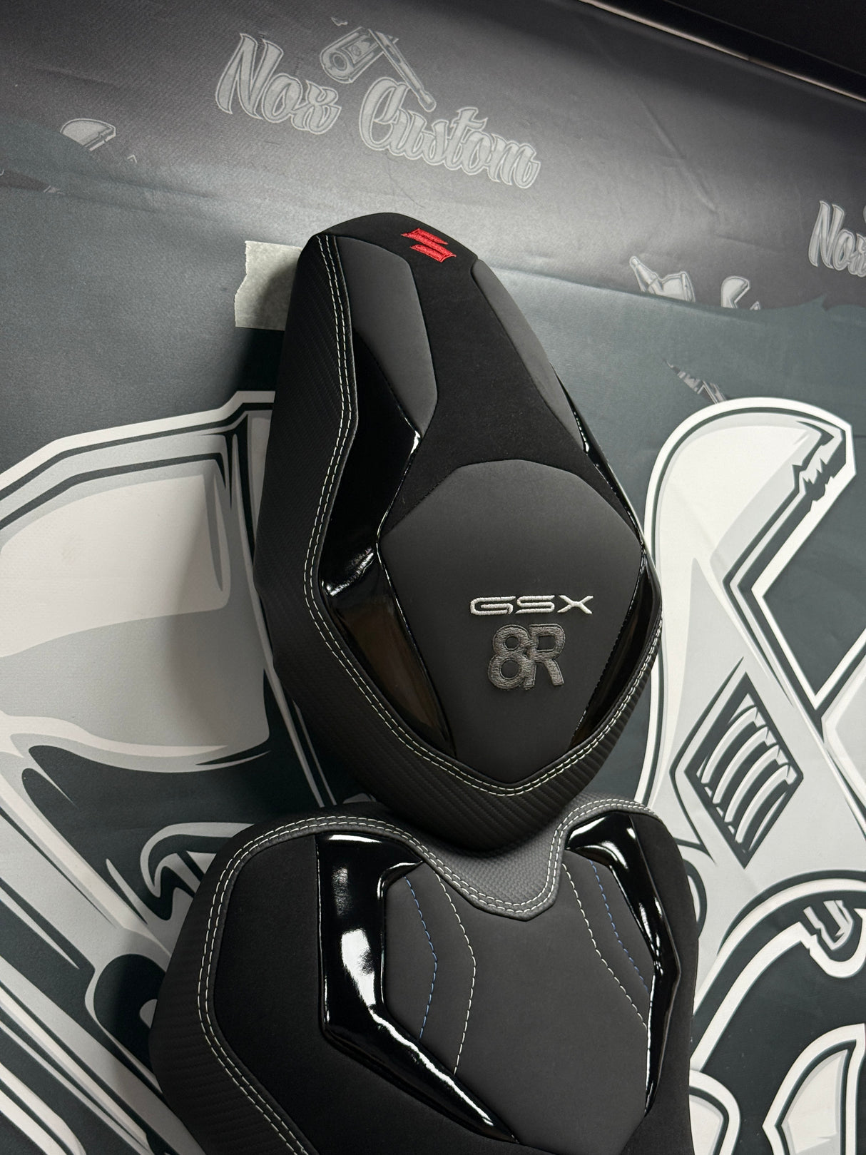 Garnissage de selle pour SUZUKI GSX 8R