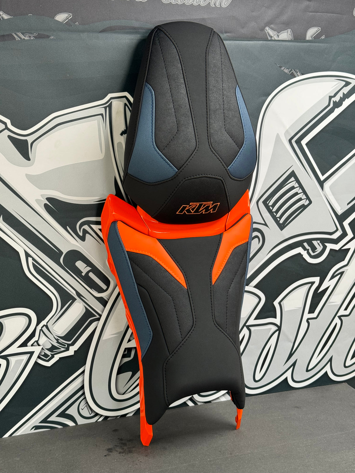 Garnissage de selle pour KTM 125/390 Duke ( 2024 )