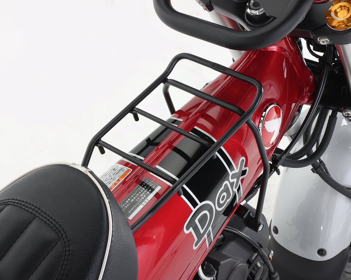 Honda emblem with relocation of the horn - Honda Monkey JB02