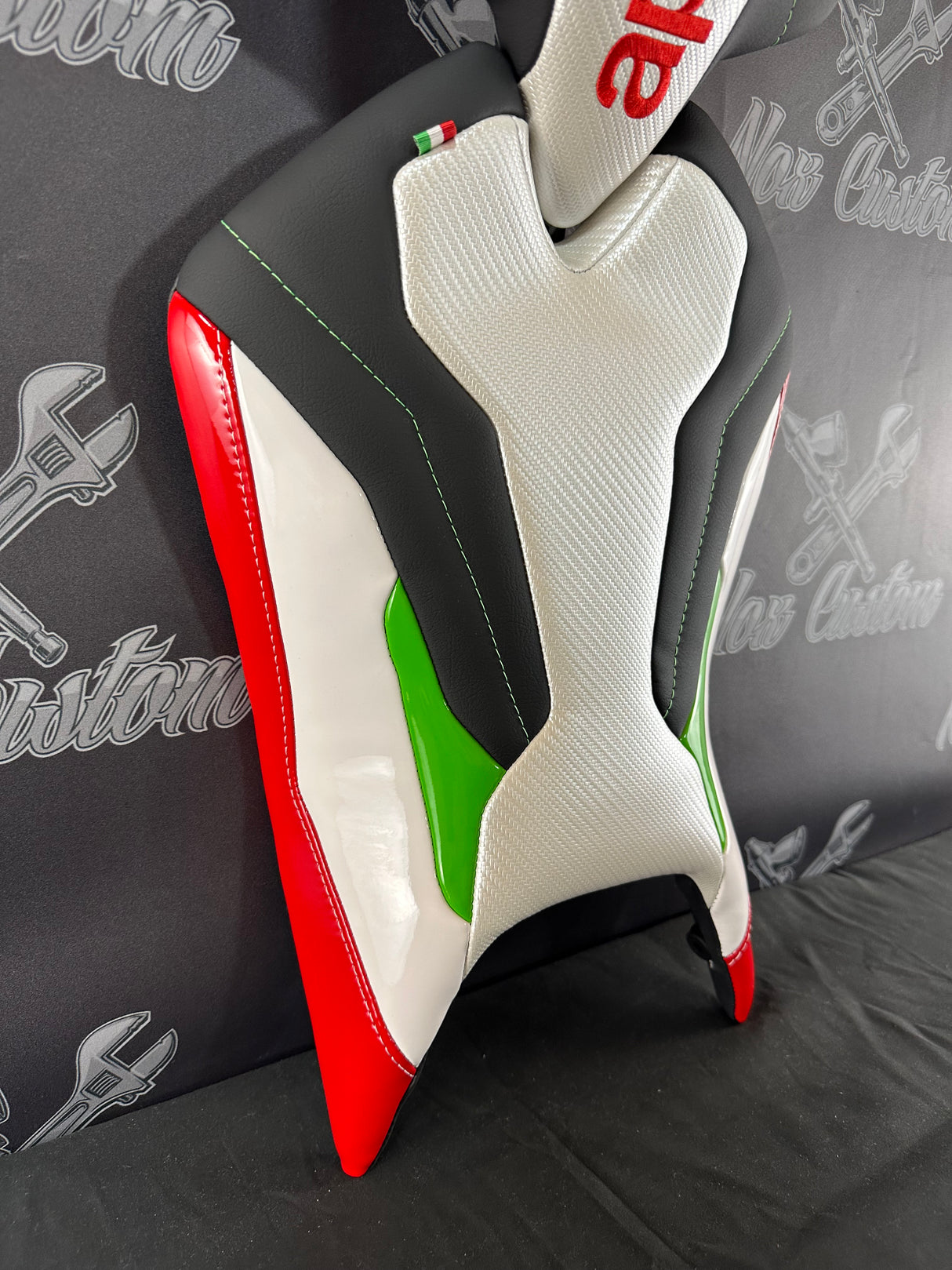 Garnissage de selle pour APRILIA RS 660/TUONO 660