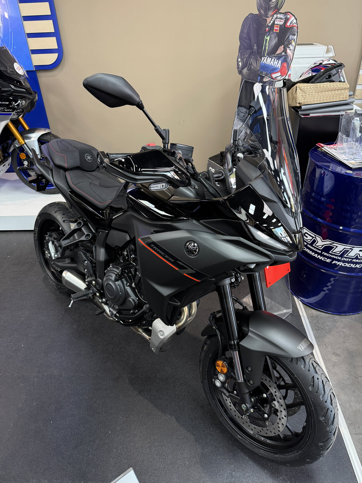 Garnissage de selle pour YAMAHA TRACER 7 - 2025