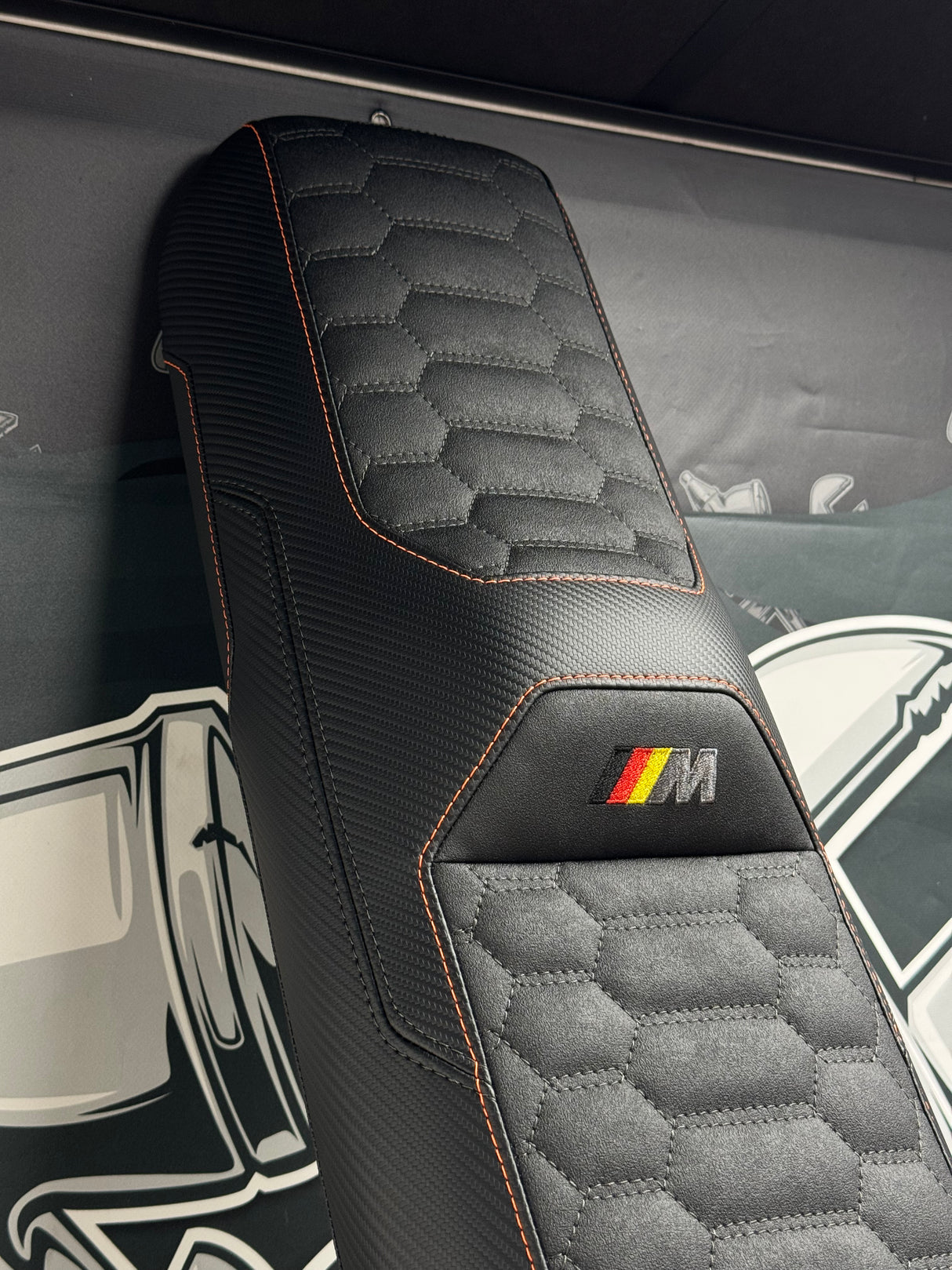 Garnissage de selle BMW CE-04– NoxCustom