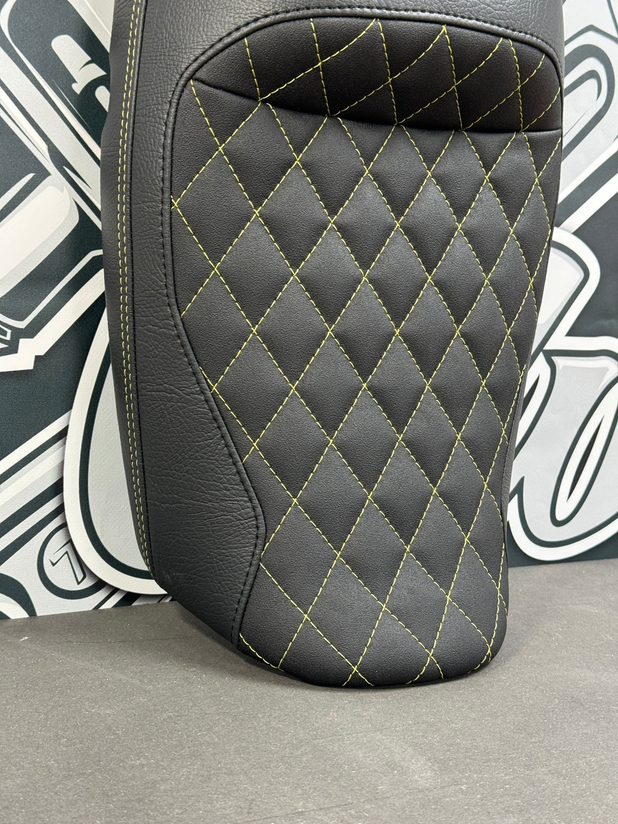 Garnissage de selle YAMAHA 900 XSR