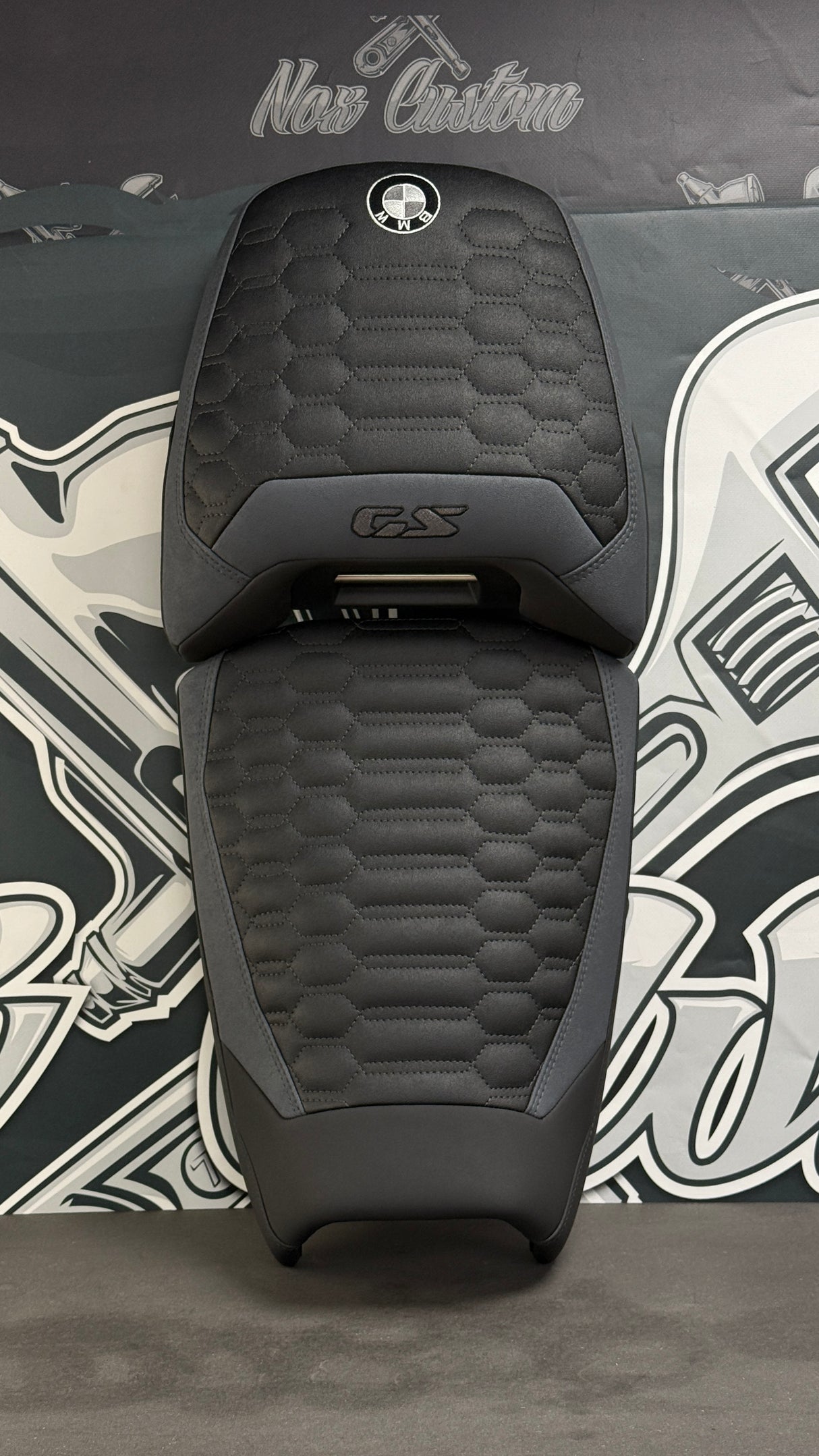 Garnissage de selle pour BMW R 1300 GSA - Sellerie Confort Moto Sur Mesure