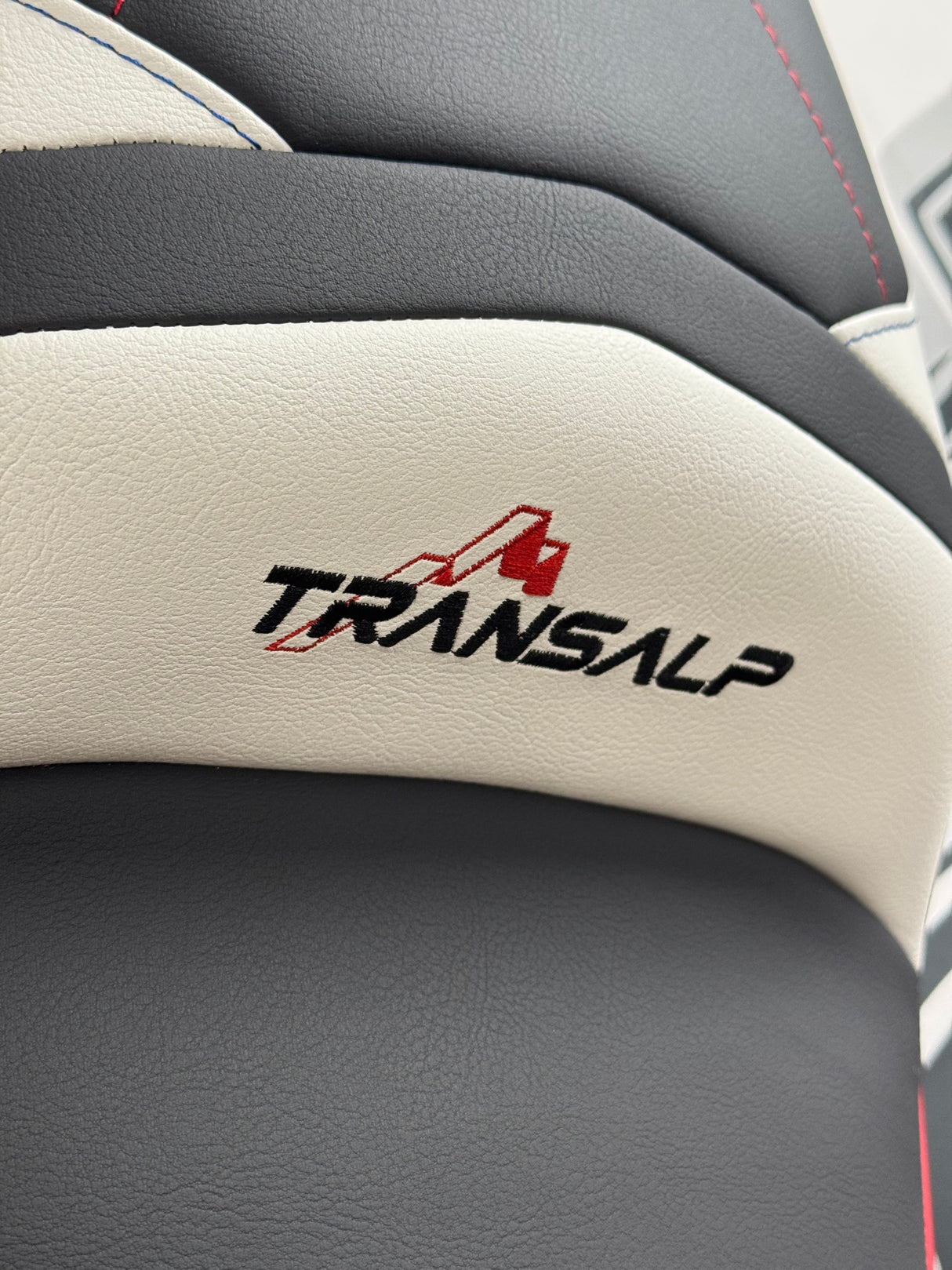 Garnissage de selle pour HONDA TRANSALP 750