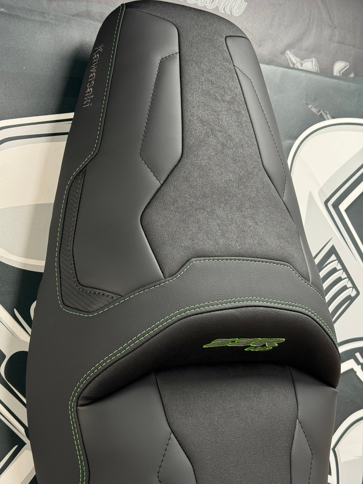 Garnissage de selle pour KAWASAKI ZZR / GTR