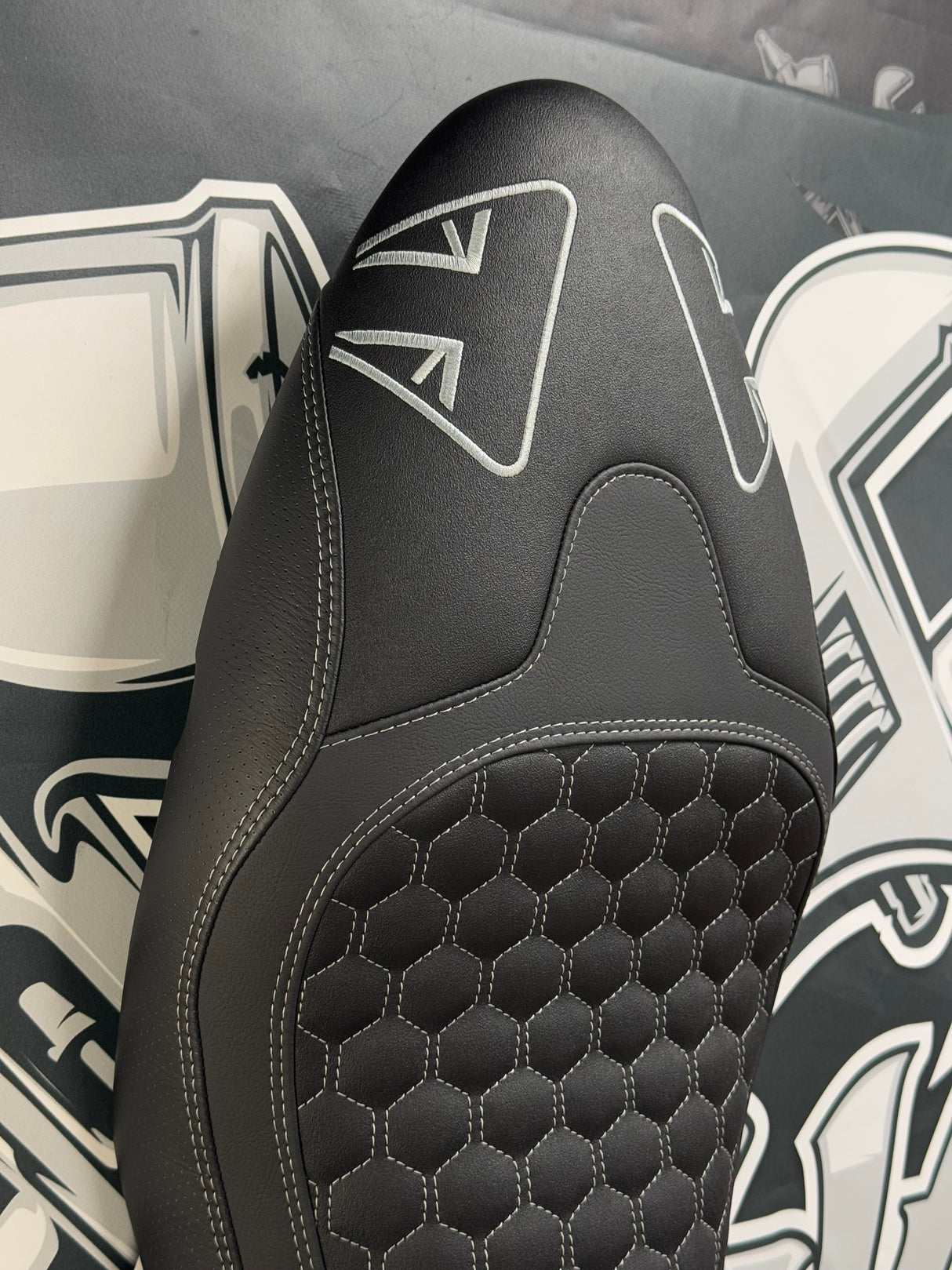 Garnissage selle pour TRIUMPH Trident 660