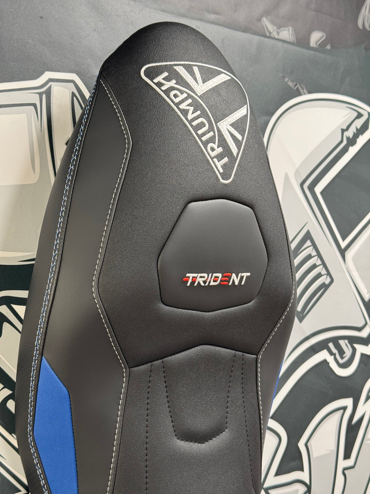 Garnissage de selle pour TRIUMPH Trident 660 bleu