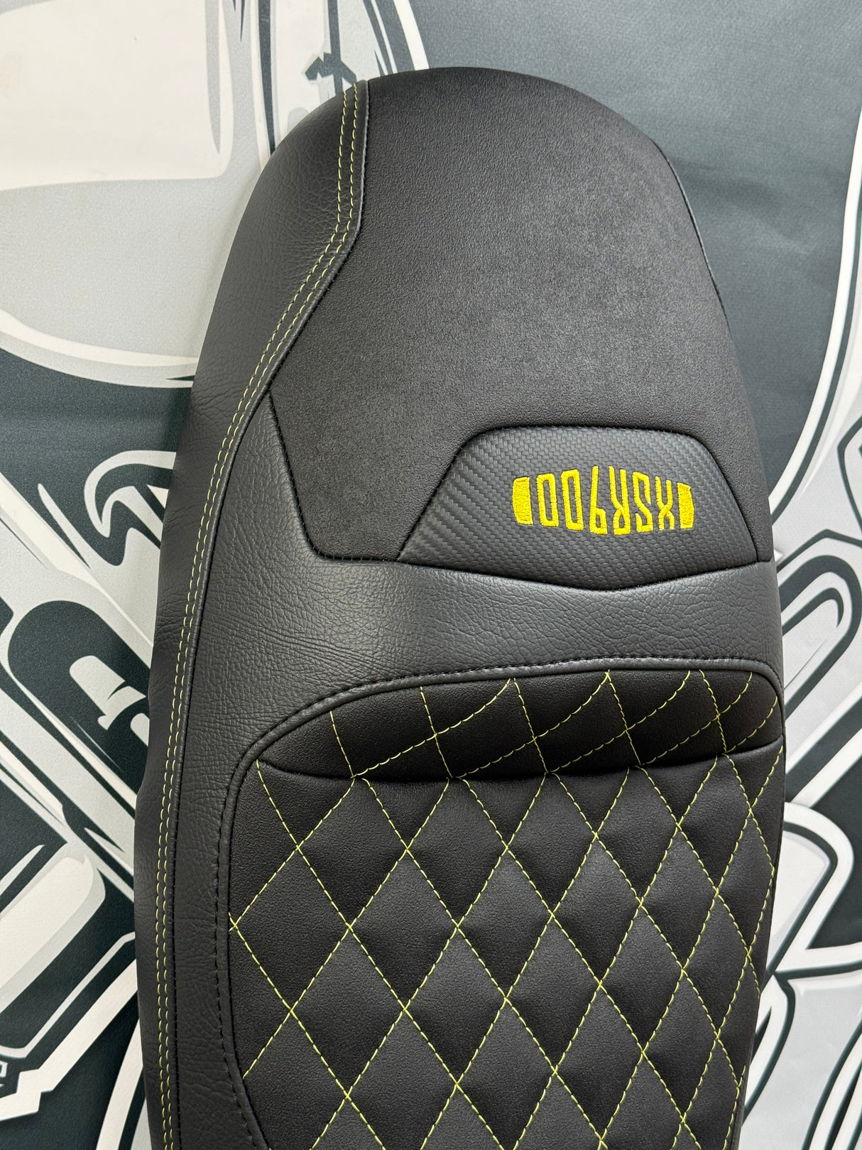 Garnissage de selle pour YAMAHA 900 XSR