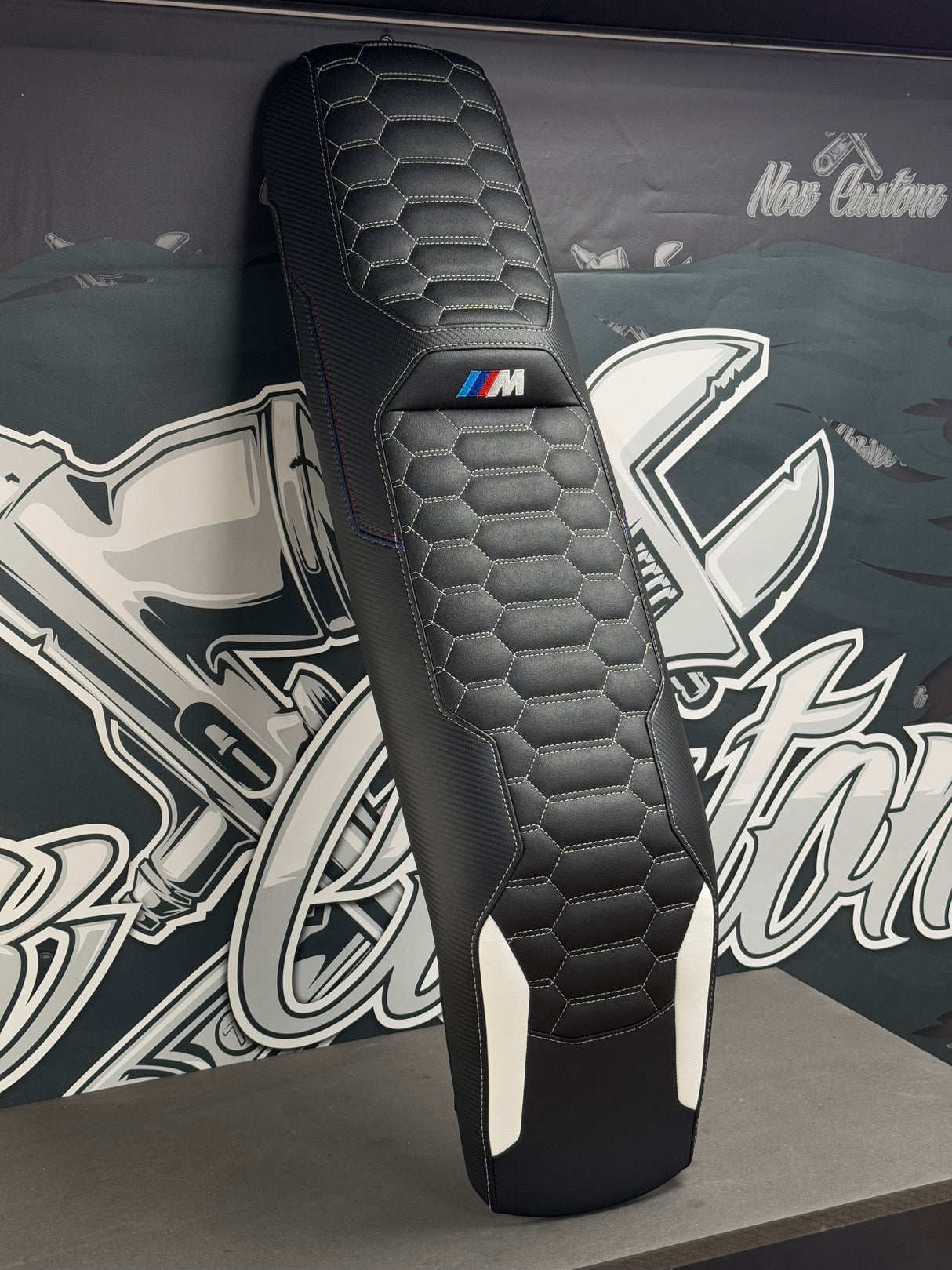 Garnissage selle BMW CE-04