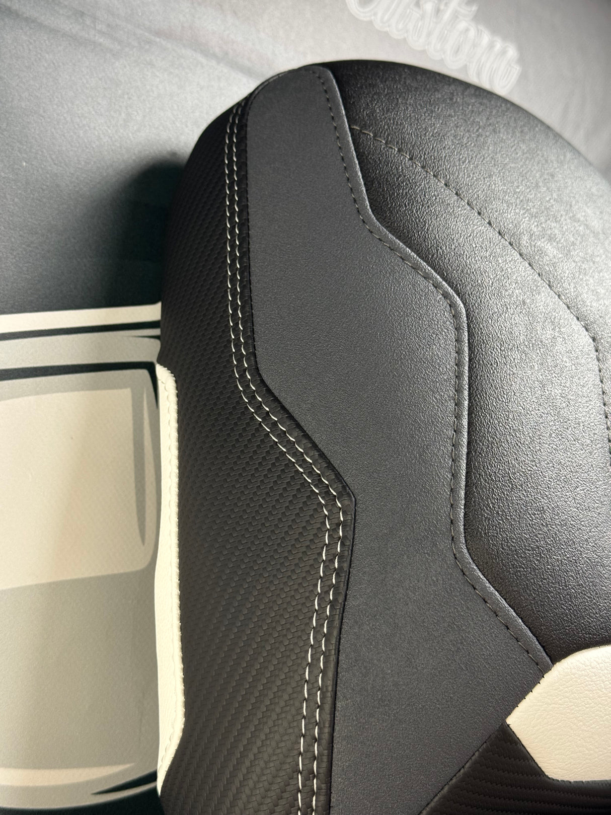 Garnissage selle TRIUMPH TIGER 1200