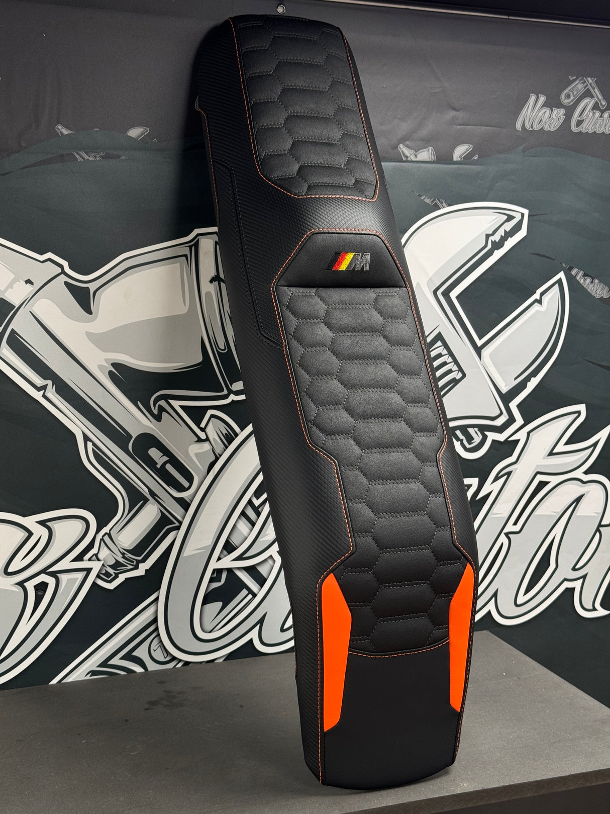 Garnissage de selle pour BMW CE-04