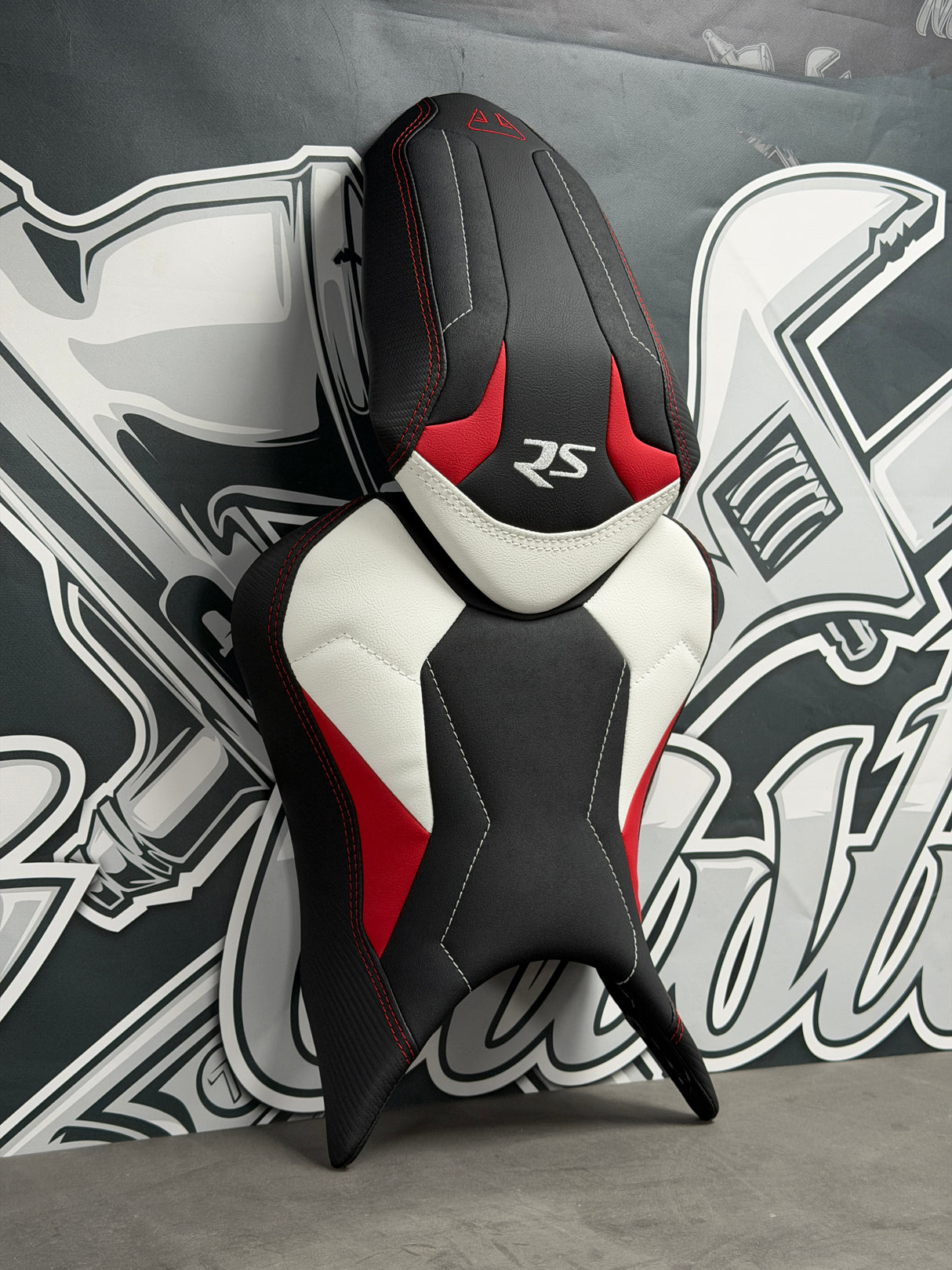 Garnissage de selle pour TRIUMPH Speed Triple ( 2016 à 2021 )