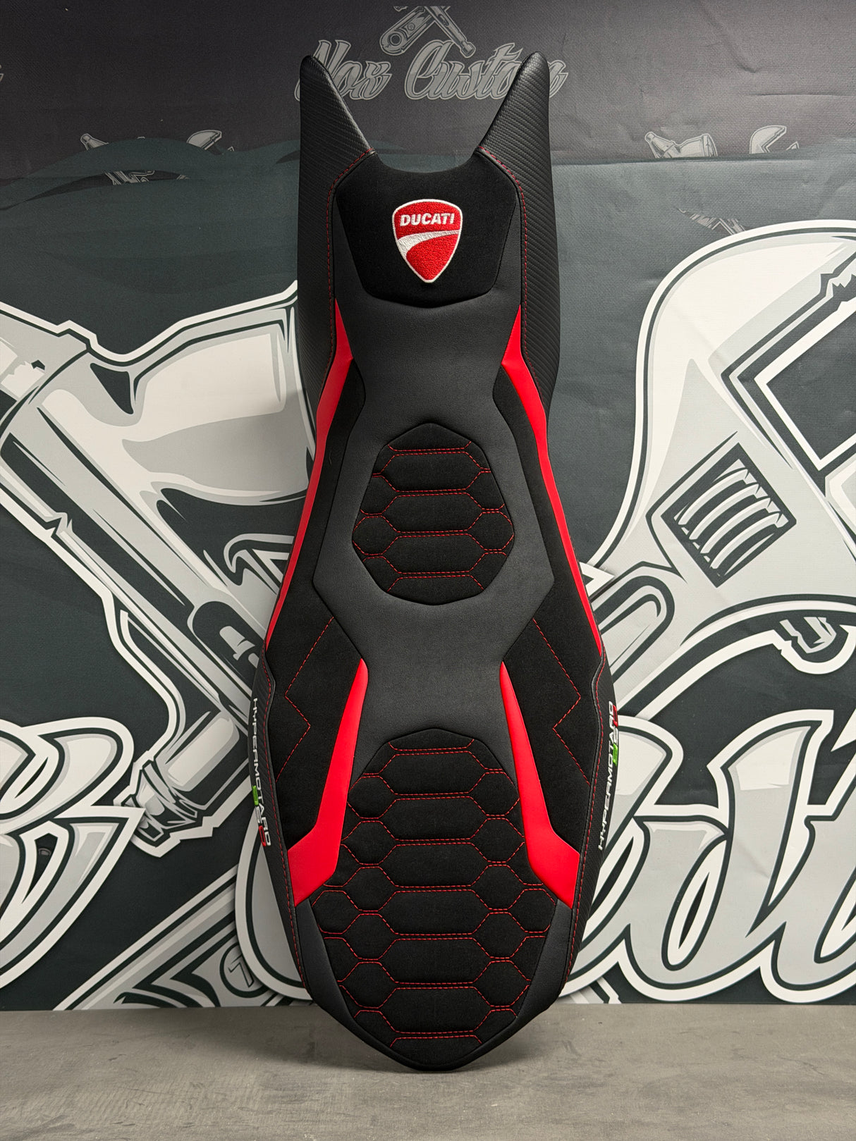 Anpassungsfähiger bequemer Sattel Ducati Hypermotard