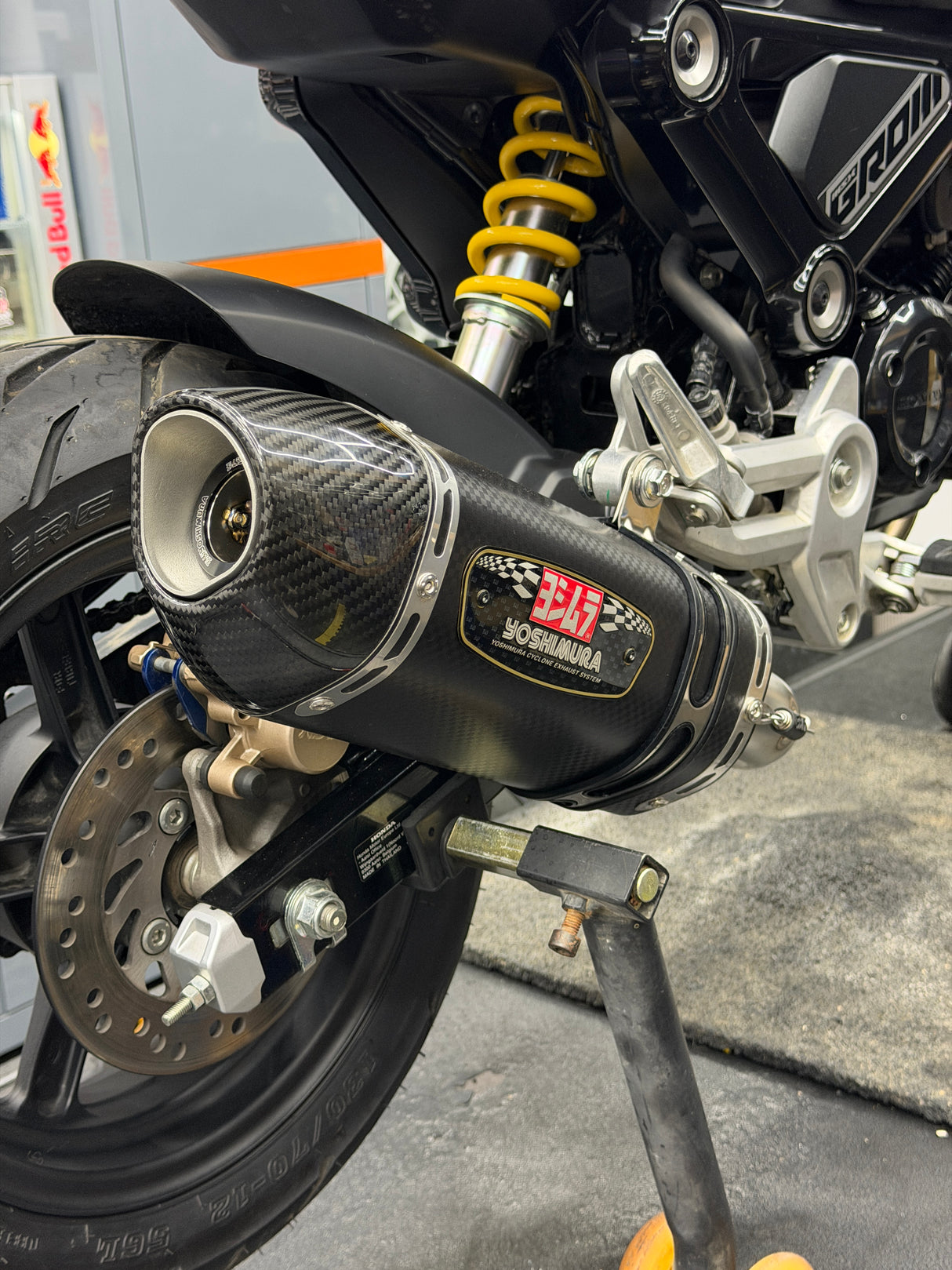 Escape ciclónico Yoshimura R-77S - GROM (JC92)