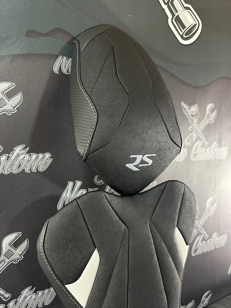 Sattelfüllung für Triumph Street Triple (2017 bis 2022)