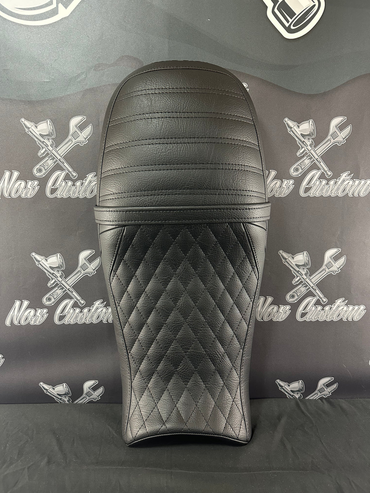 Llenado de sillas de silla de silla de silla de montar Guzzi V7