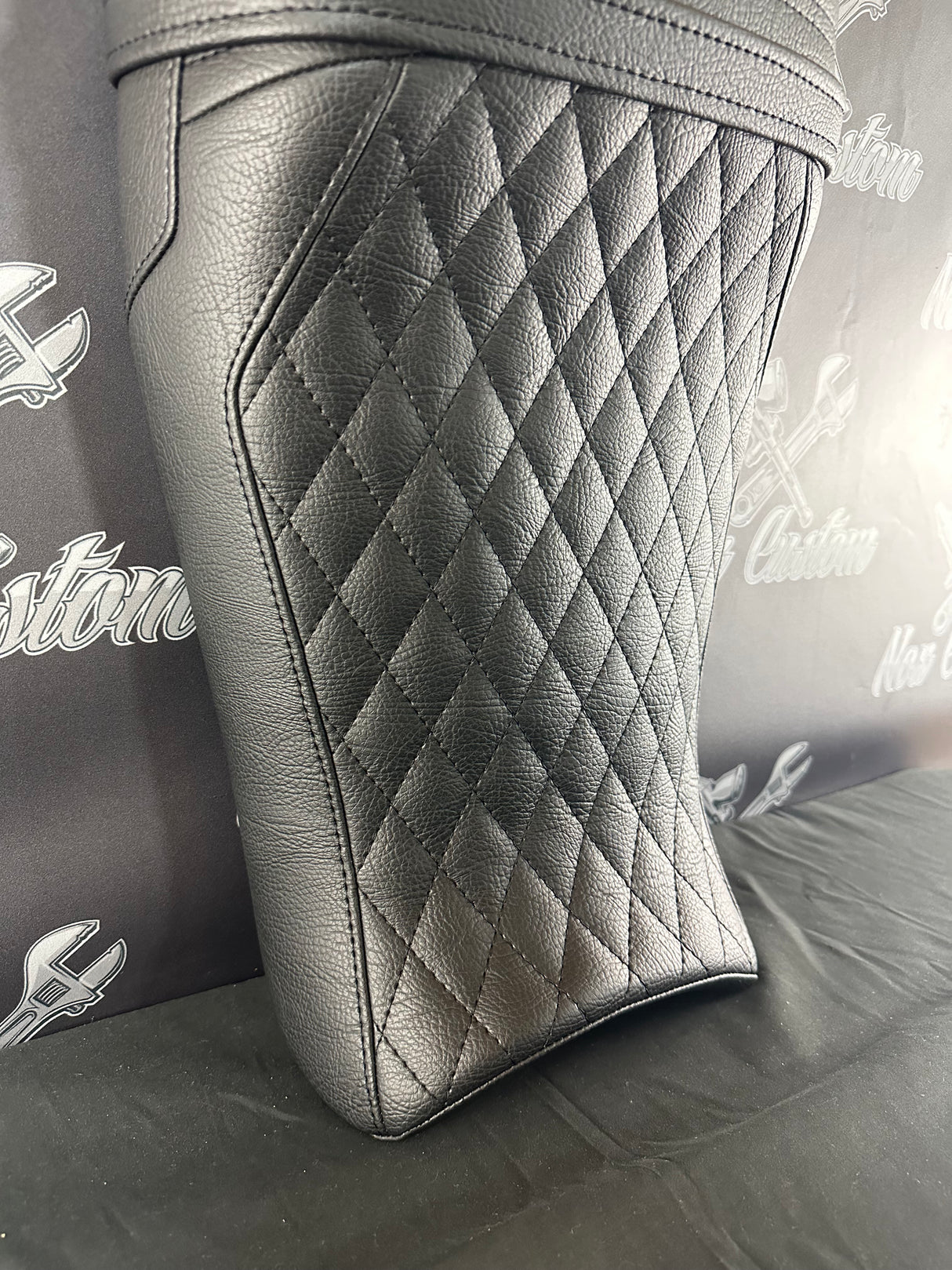 Llenado de sillas de silla de silla de silla de montar Guzzi V7