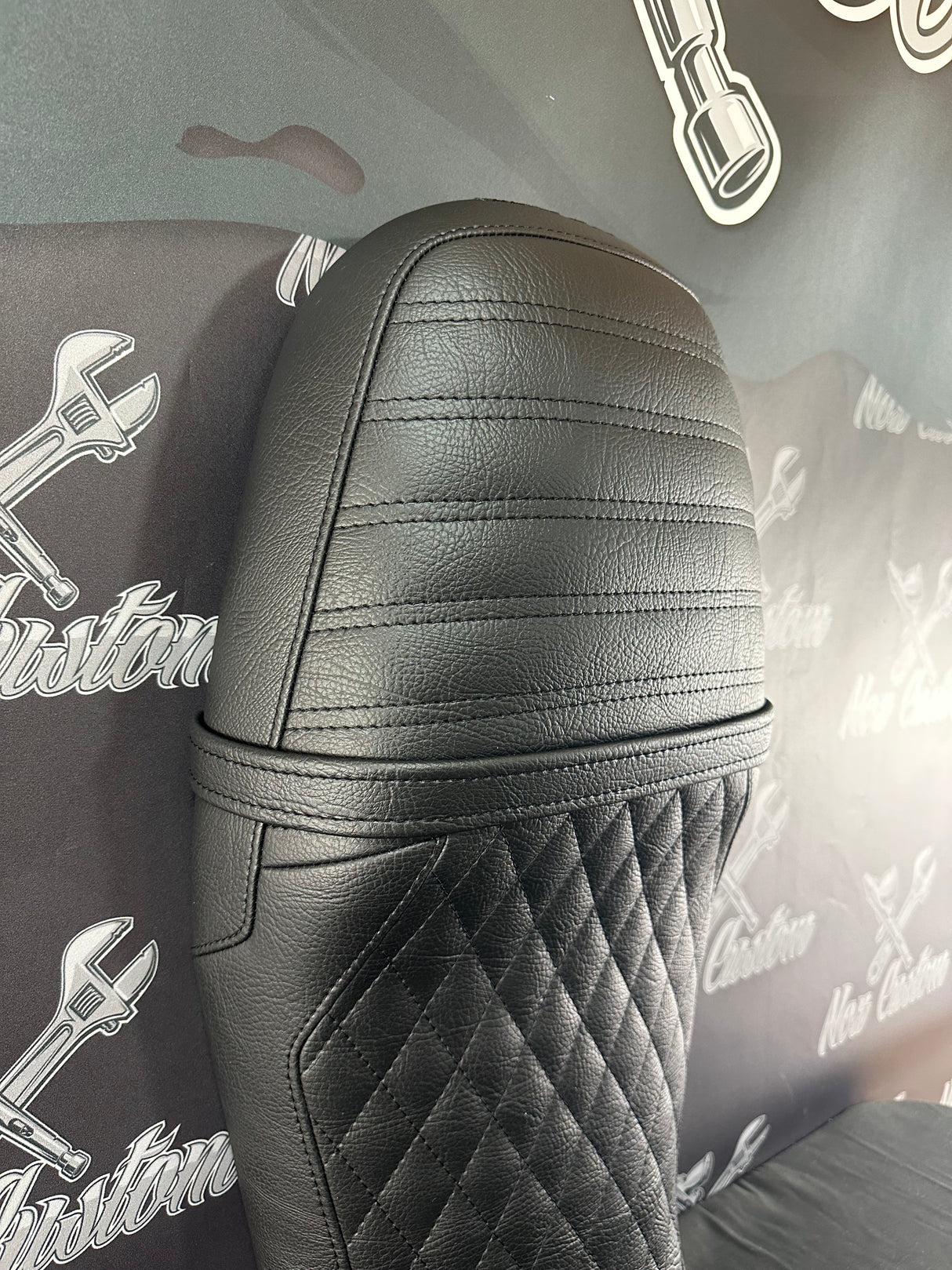 Llenado de sillas de silla de silla de silla de montar Guzzi V7