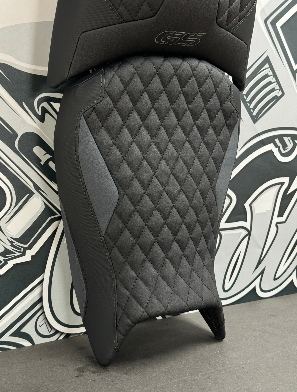 NoxCustom Garnissage de selle pilote pour BMW R 1300 GS détails