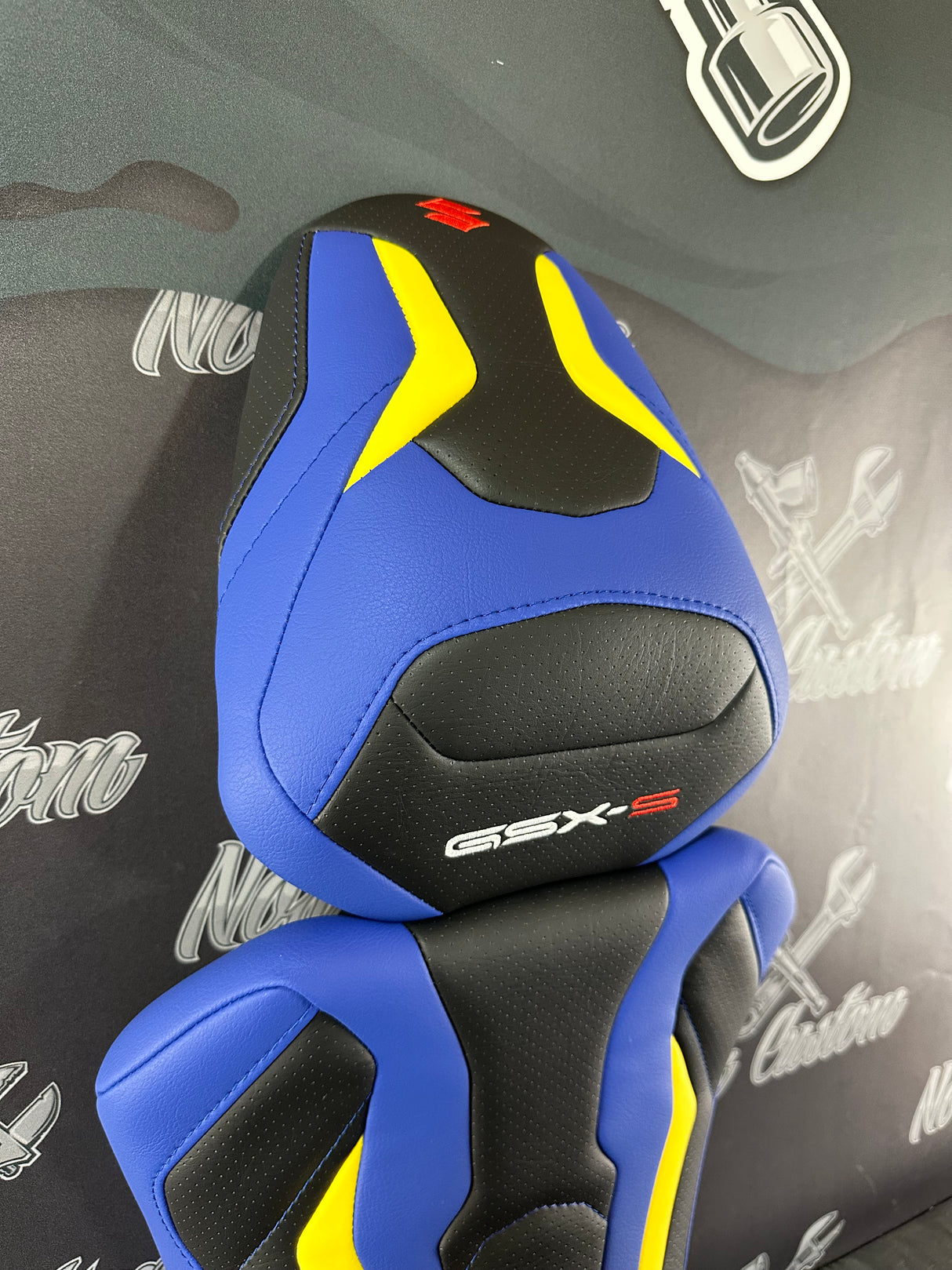 Garnissage de selle pour SUZUKI 950 / 1000 GSX-S ( 2021 à 2024 )