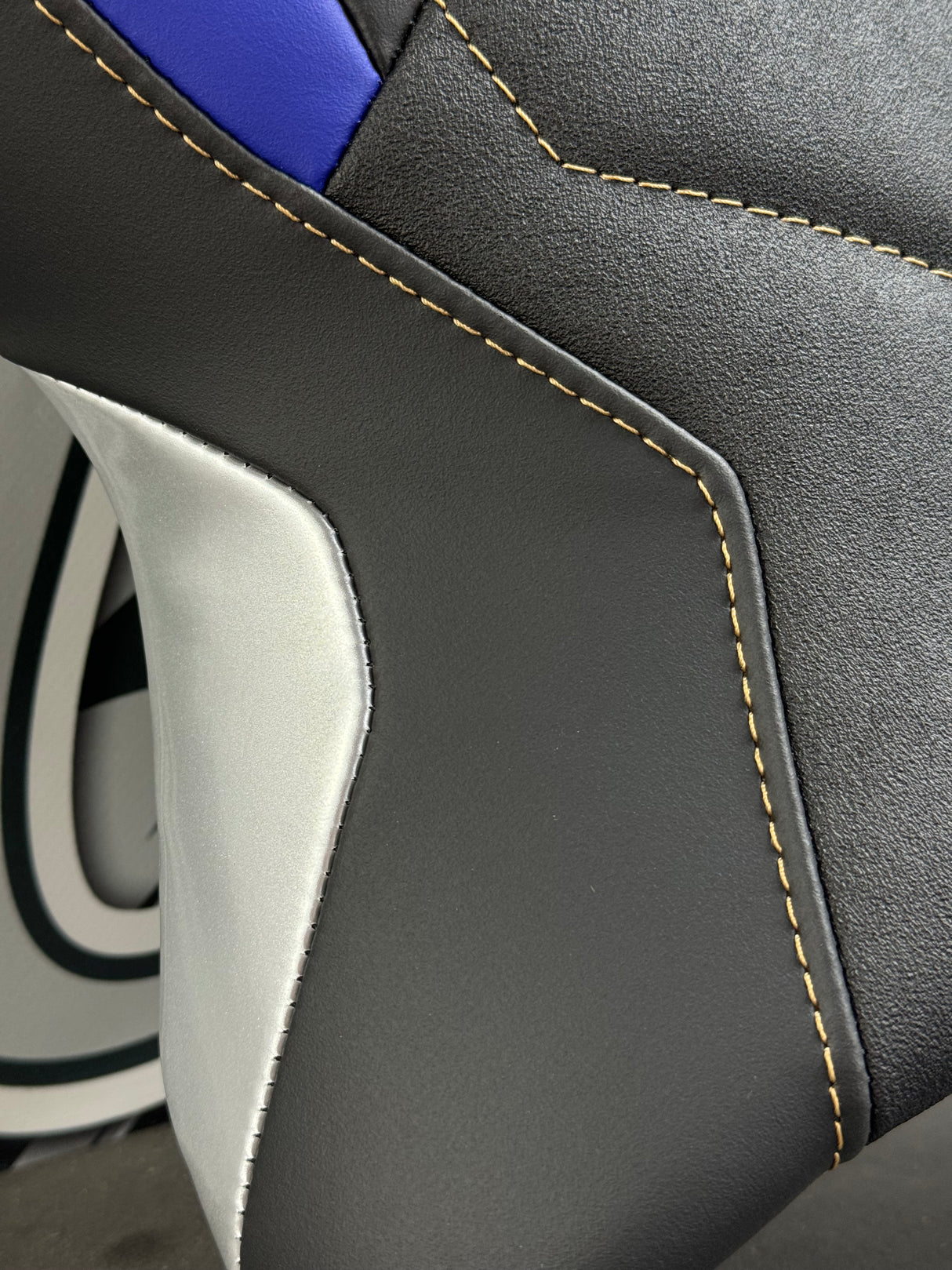 détail selle Yamaha MT-10 SP (2016 to 2024)