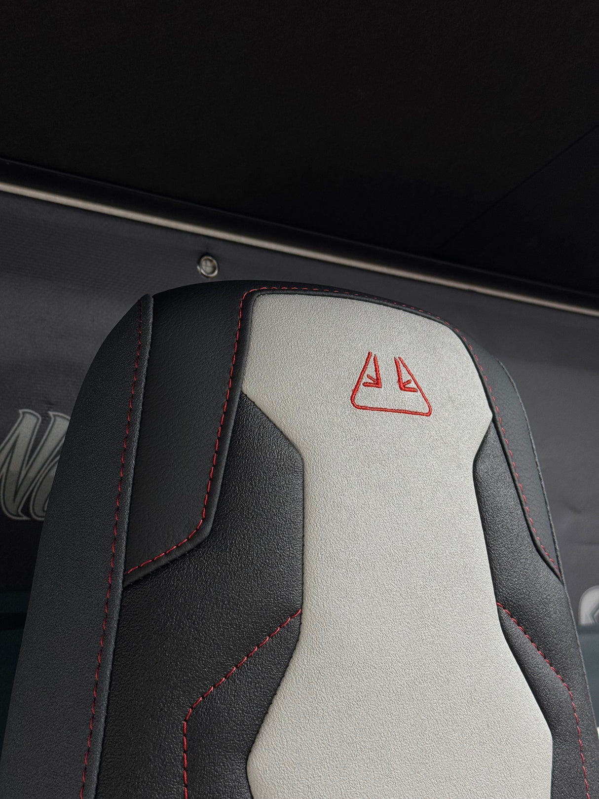 detail Garnissage de selle pour TRIUMPH TIGER 800 ( 2010 à 2020 )