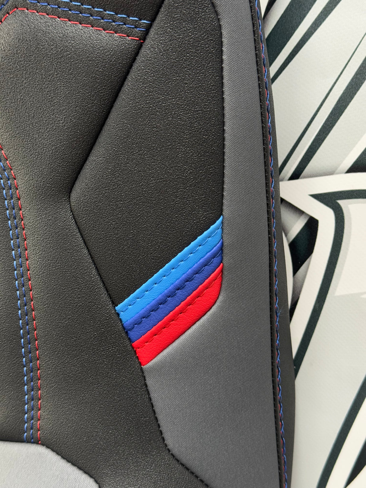 détails selle BMW S1000XR M-Sport france