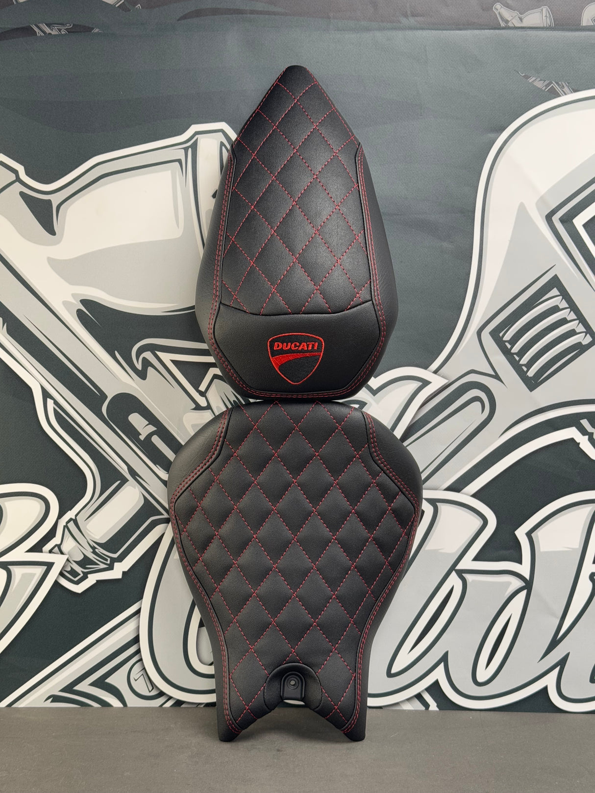 personnaliser selle moto Ducati chez Nox Custom