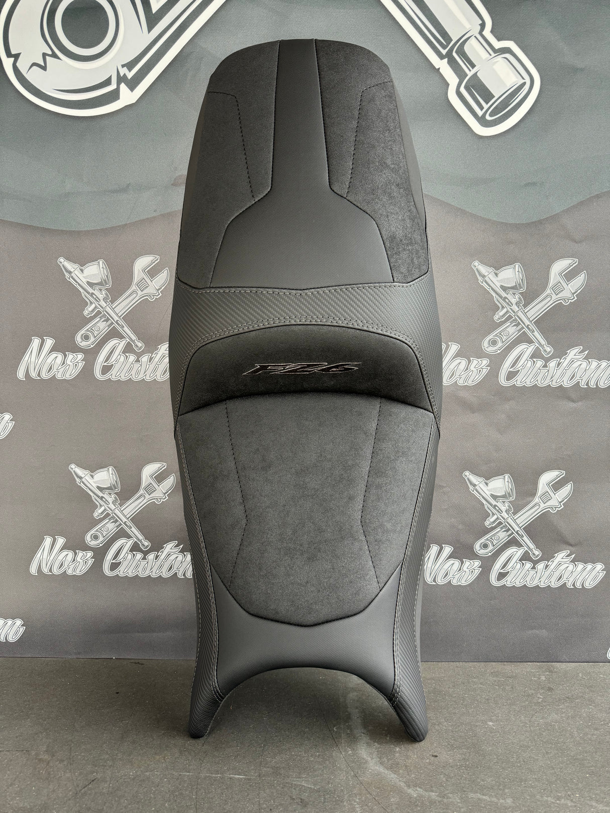 selle Yamaha FZ6 sur-mesure