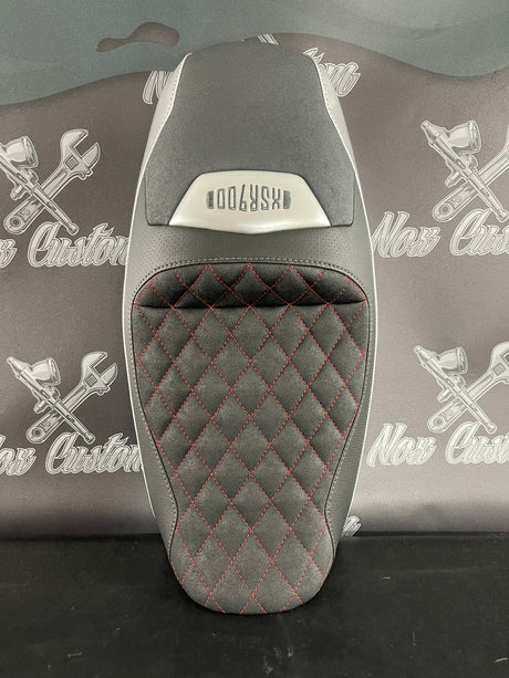 Garnissage de selle YAMAHA 900 XSR