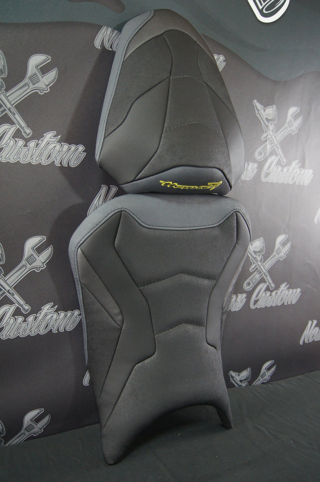 Garnissage de selle pour HONDA HORNET 750 & 500 (2023)