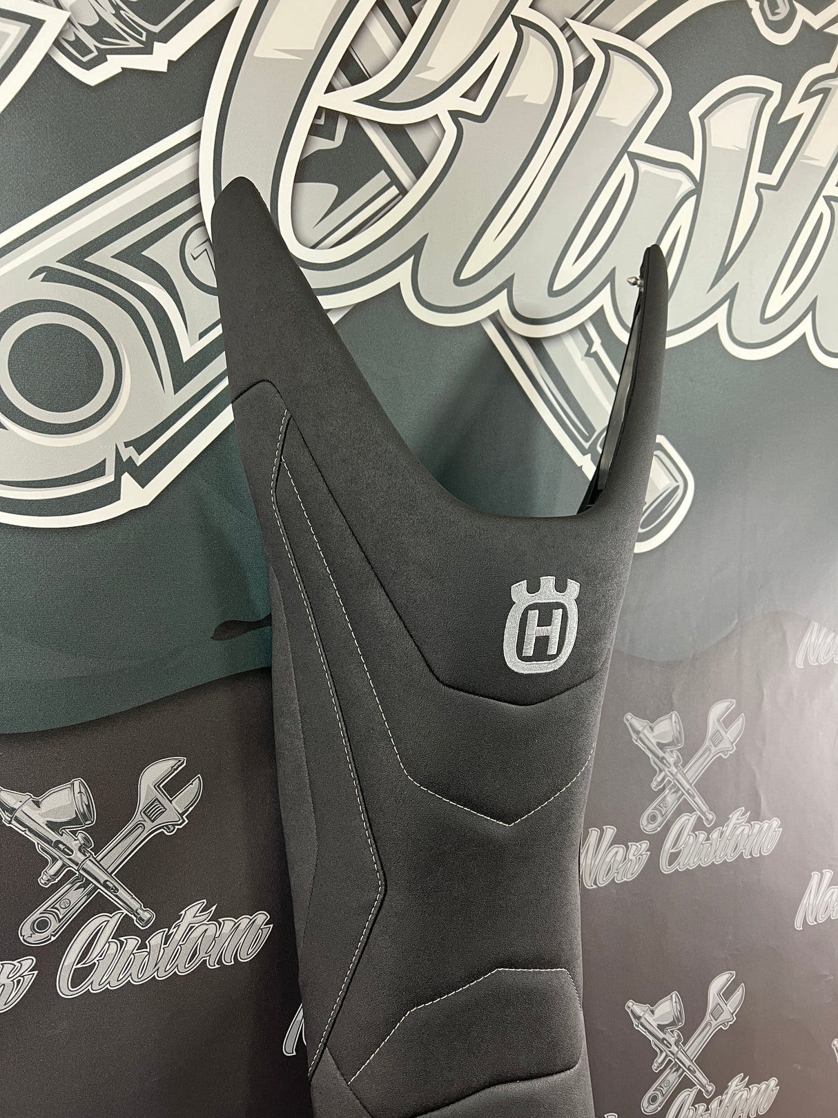 Garnissage de selle pour HUSQVARNA 701 ( 2016 à Aujourd'hui )