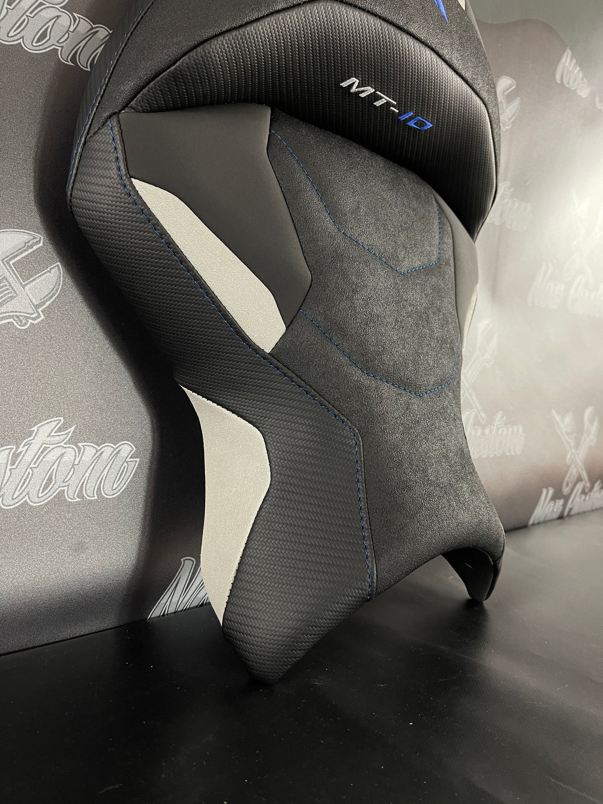 Llenado de sillín para Yamaha MT-10 (2016 a 2024)