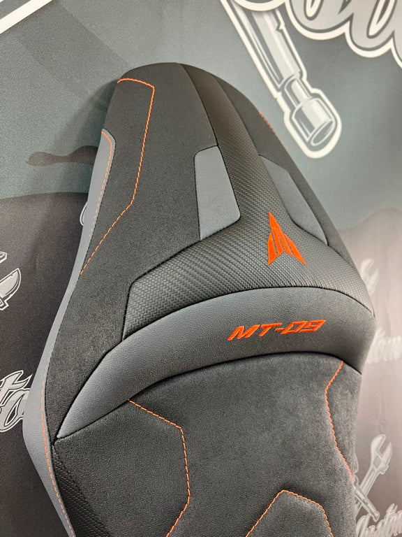 Llenado de sillín para Yamaha MT -09 - Fase 2 (2017 a 2020)