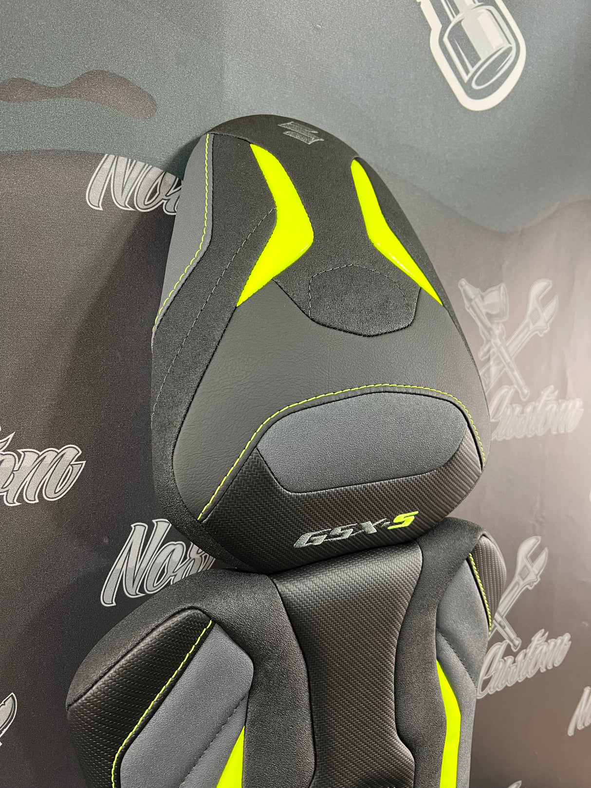 Garnissage de selle pour SUZUKI 950 / 1000 GSX-S ( 2021 à 2024  )