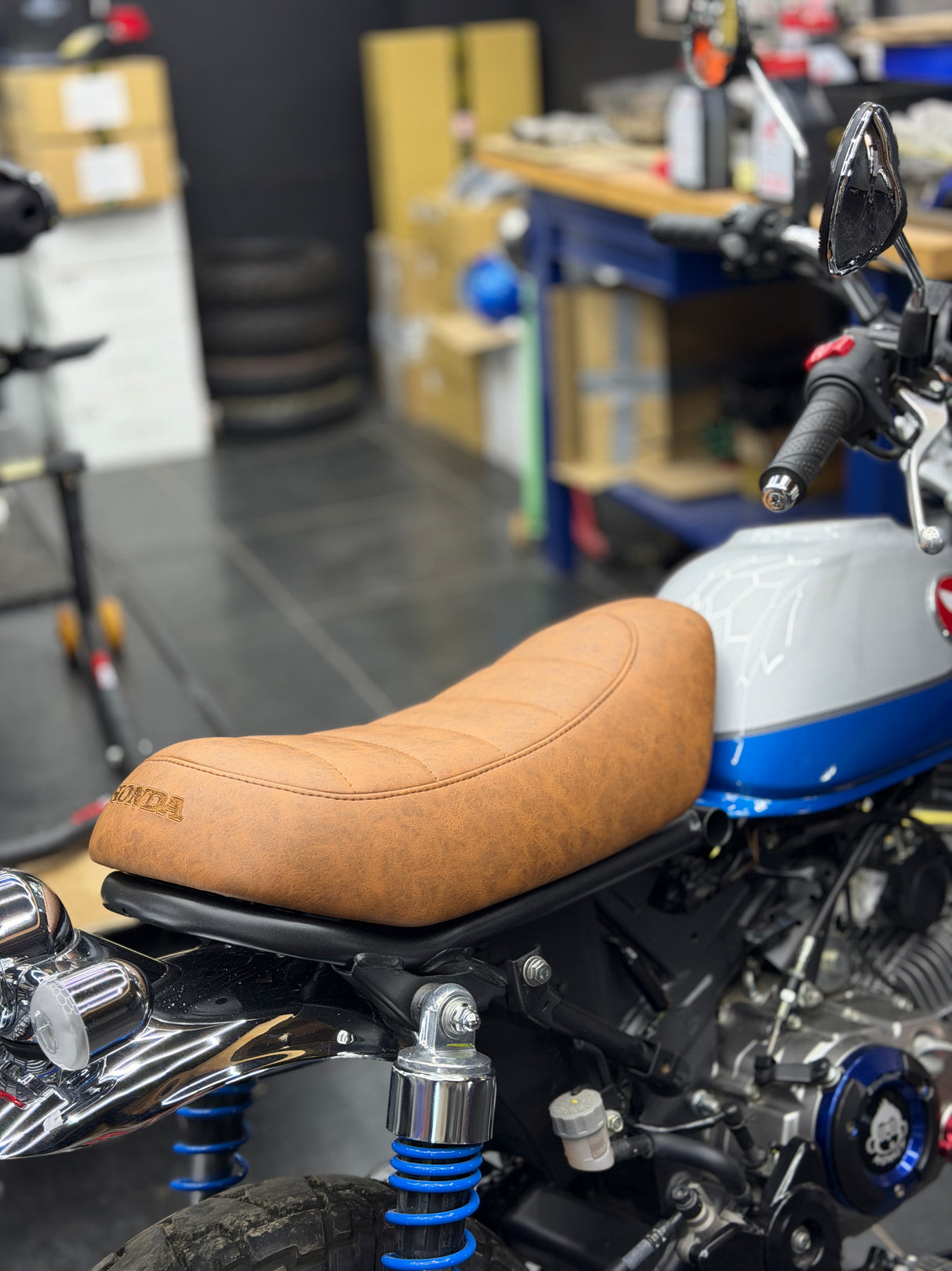 Selle confort Nox Custom pour HONDA Monkey 125 ( selle complète )