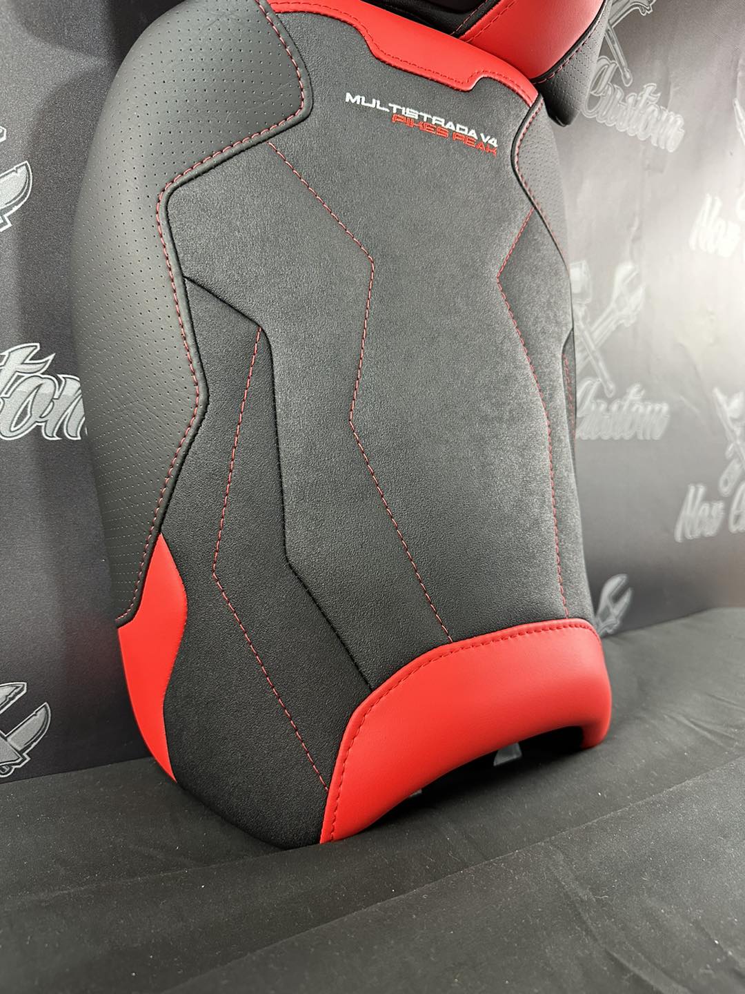 Garnissage de selle pour DUCATI Multistrada V4