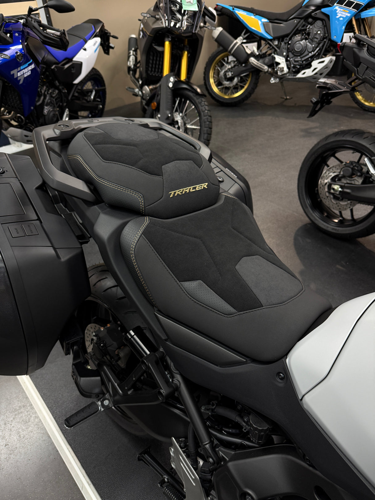 Garnissage de selle pour YAMAHA TRACER 900 PHASE 4 ( 2025 )