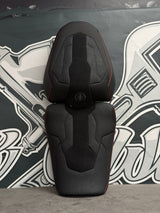 Garnissage de selle pour YAMAHA TRACER 7 - 2025