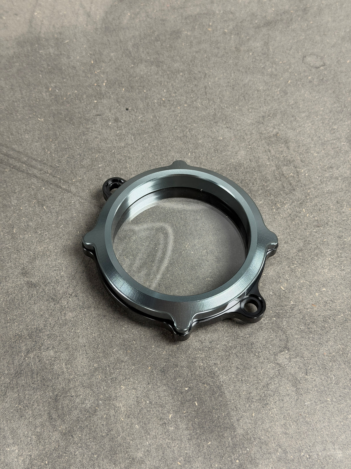Carter transparent de couronne de distribution