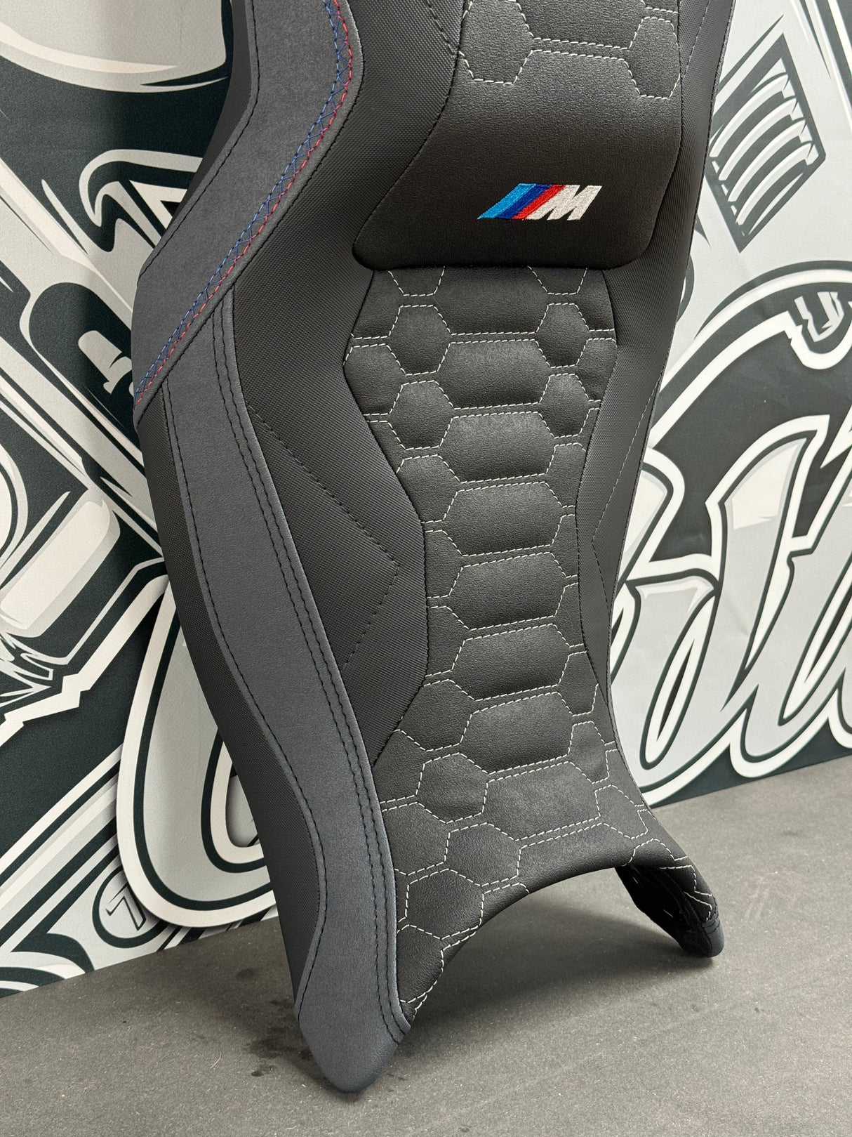 Détails Selle pilote BMW F900 R / F900 XR 