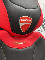 Détail selle moto Ducati Monster