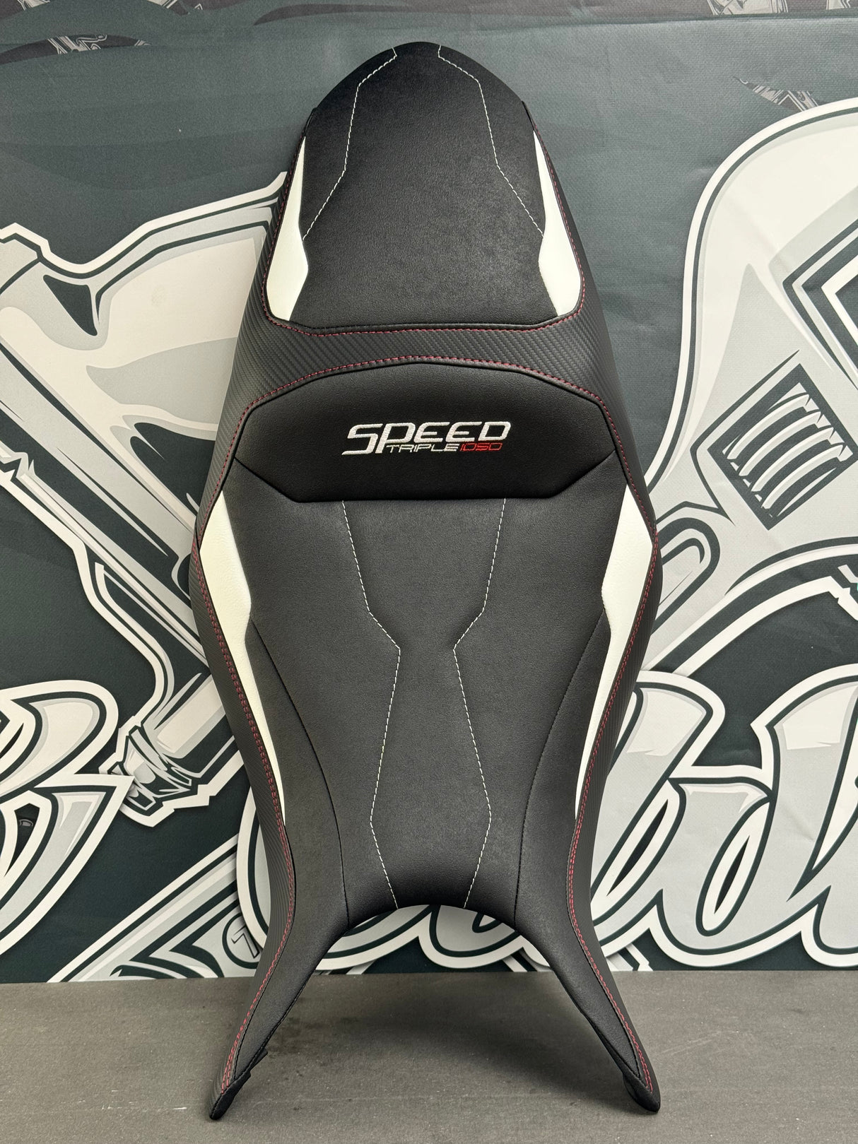 Garnissage selle TRIUMPH Speed Triple 