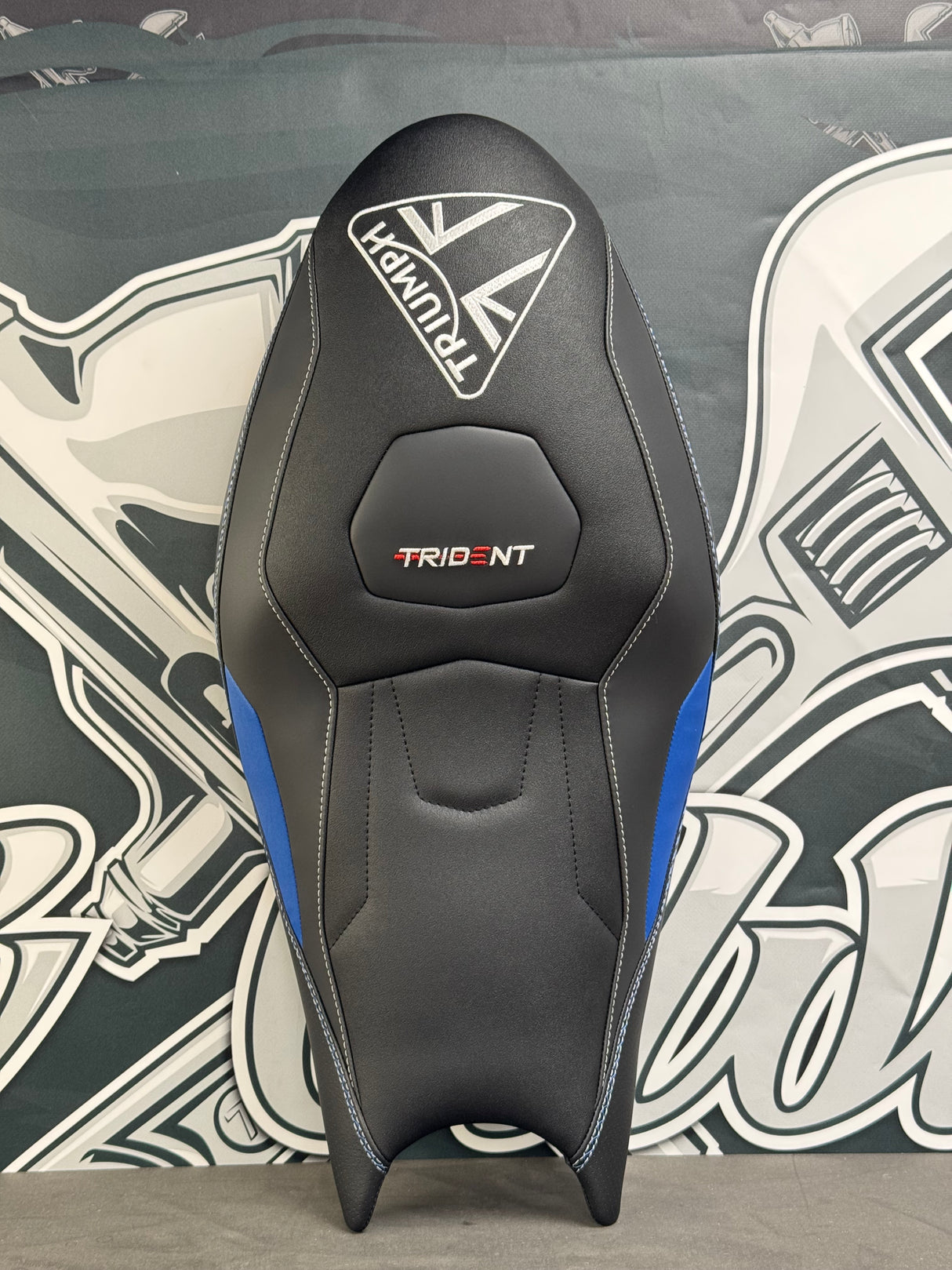 Garnissage selle TRIUMPH Trident  660 sur-mesure 