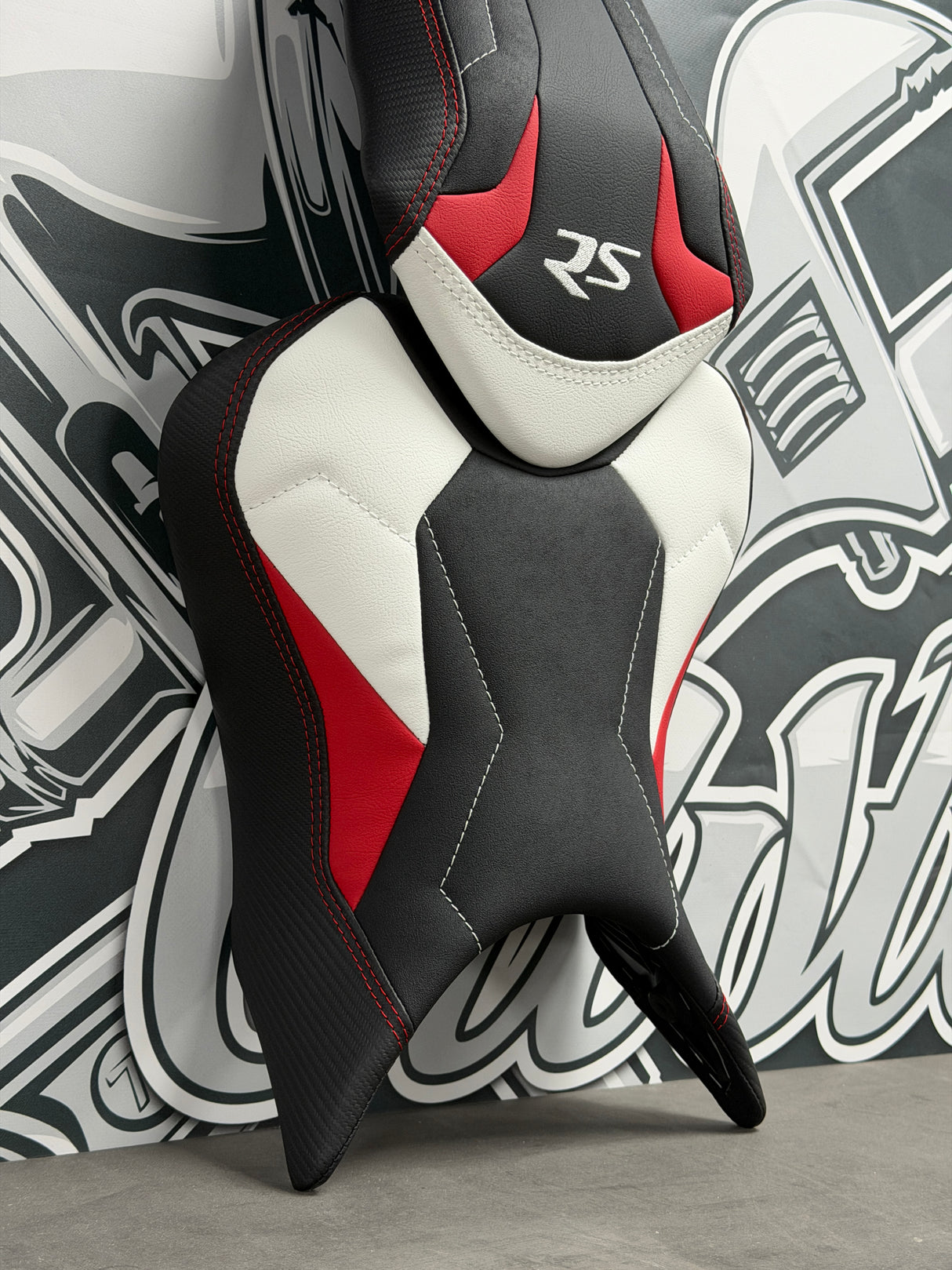 Garnissage de selle pour TRIUMPH Speed Triple ( 2016 à 2021 )